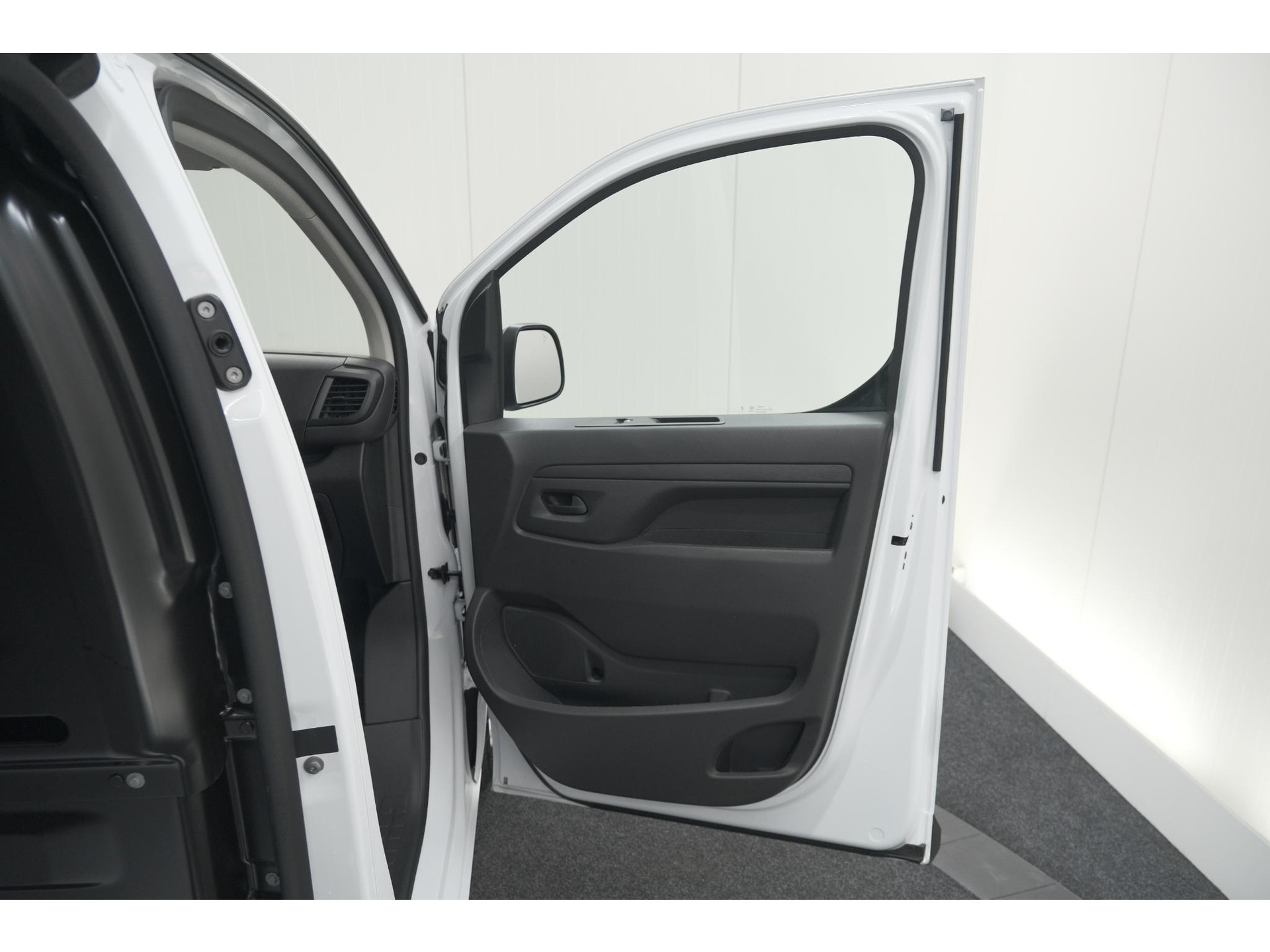 Citroen ë-Jumpy L2 136 50 kWh | Camera | Navigatie | Parkeersensoren | Apple Carplay