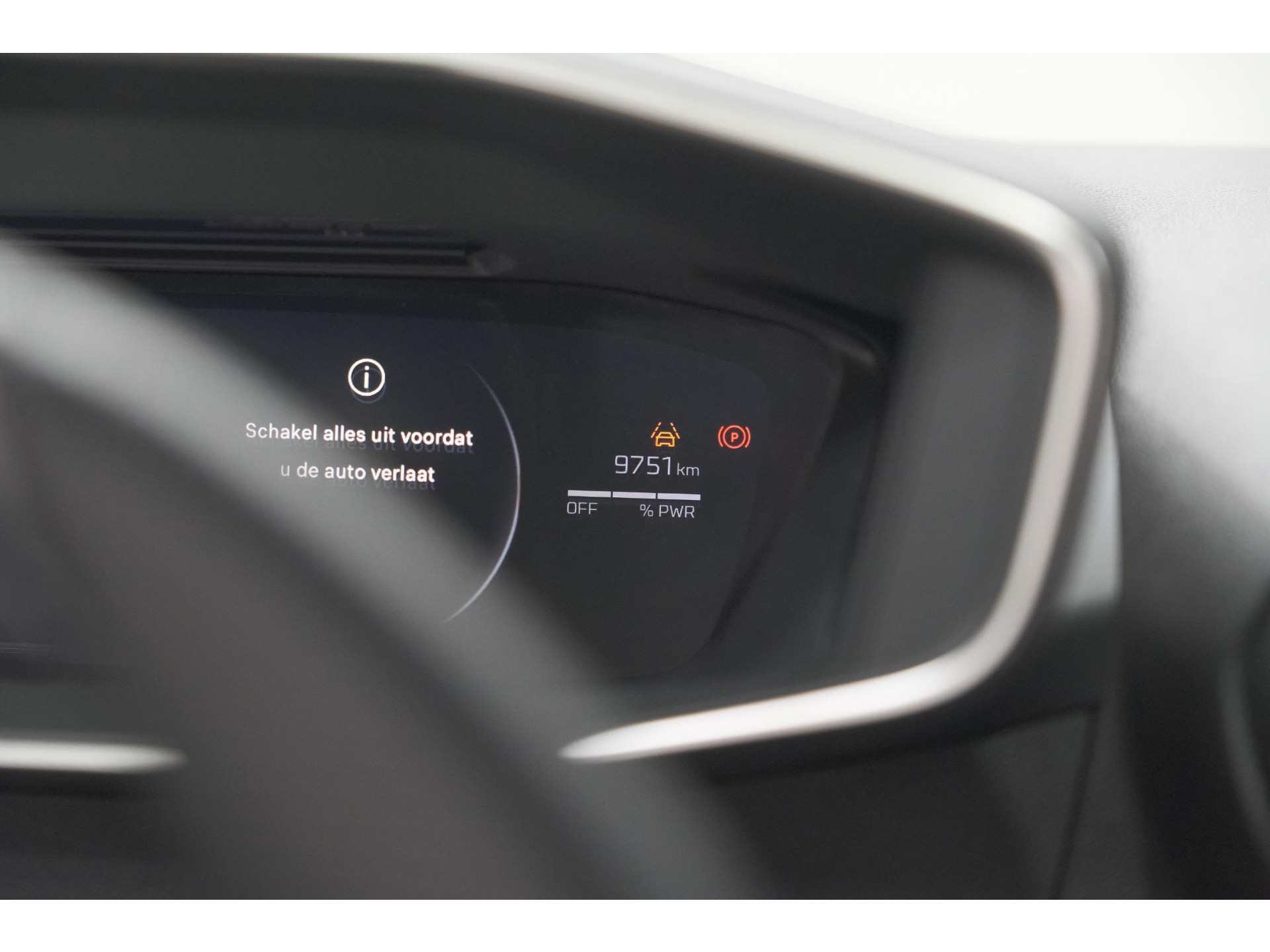 Peugeot e-2008 EV GT Avantage 54 kWh | 96.8% SOH | 11 KW Lader | 360 Camera | Panoramadak | Dodehoekdetectie