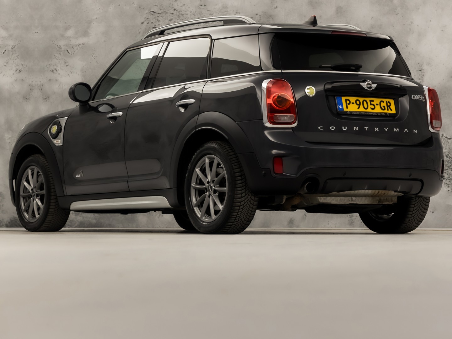 MINI Countryman 1.5 Cooper SE ALL4 Chili 225Pk Automaat (APPLE CARPLAY, GROOT NAVI, LEDER, STOELVERWARMING, SPORTSTOELEN, GETINT GLAS, ADAPTIVE CRUISE, NIEUWSTAAT)
