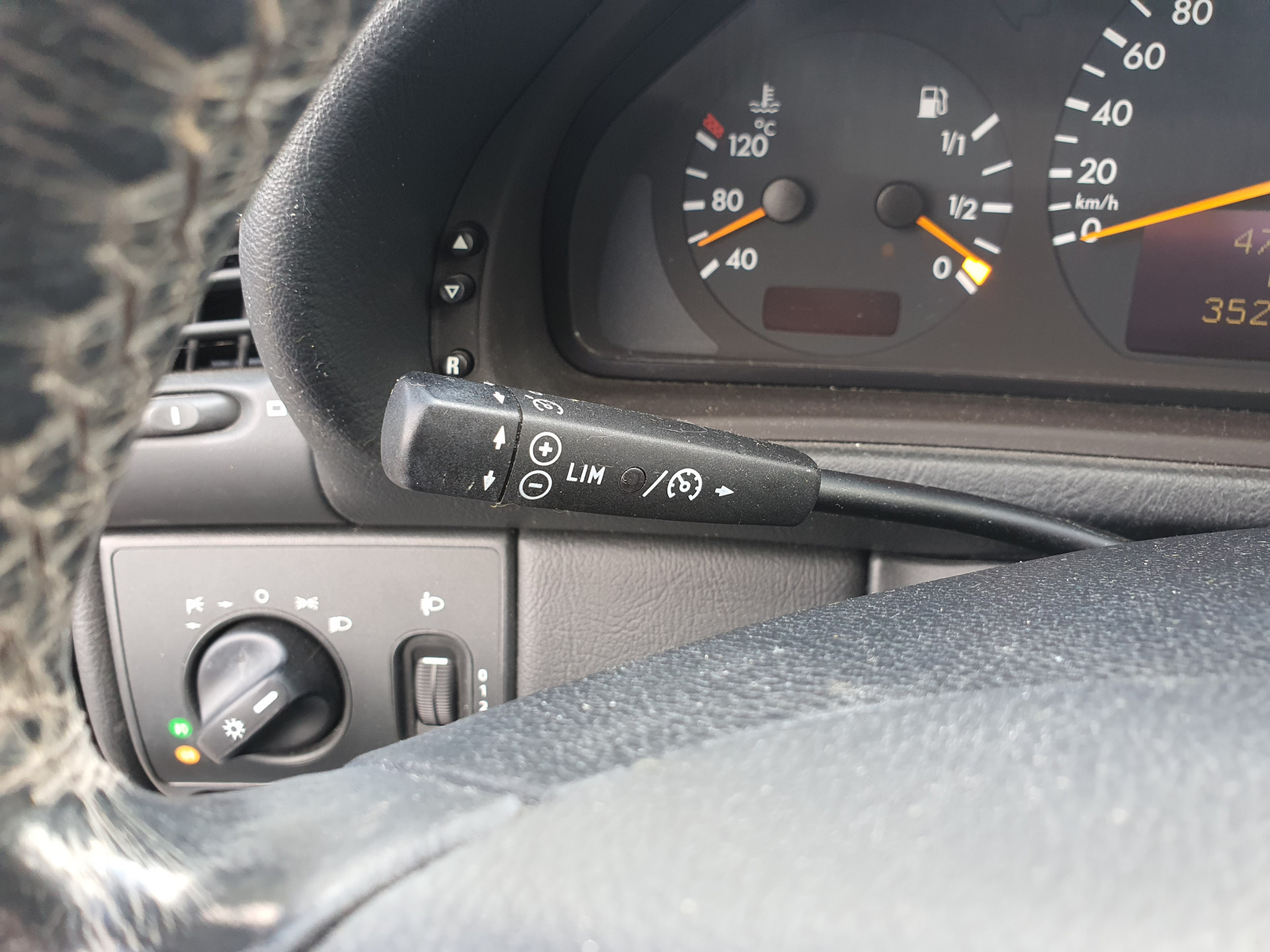 Mercedes-Benz CLK-klasse Coupé 320 Elegance Aut. *FULL-LEATHER | ECC | CRUISE | MERCEDES-AUDIO*