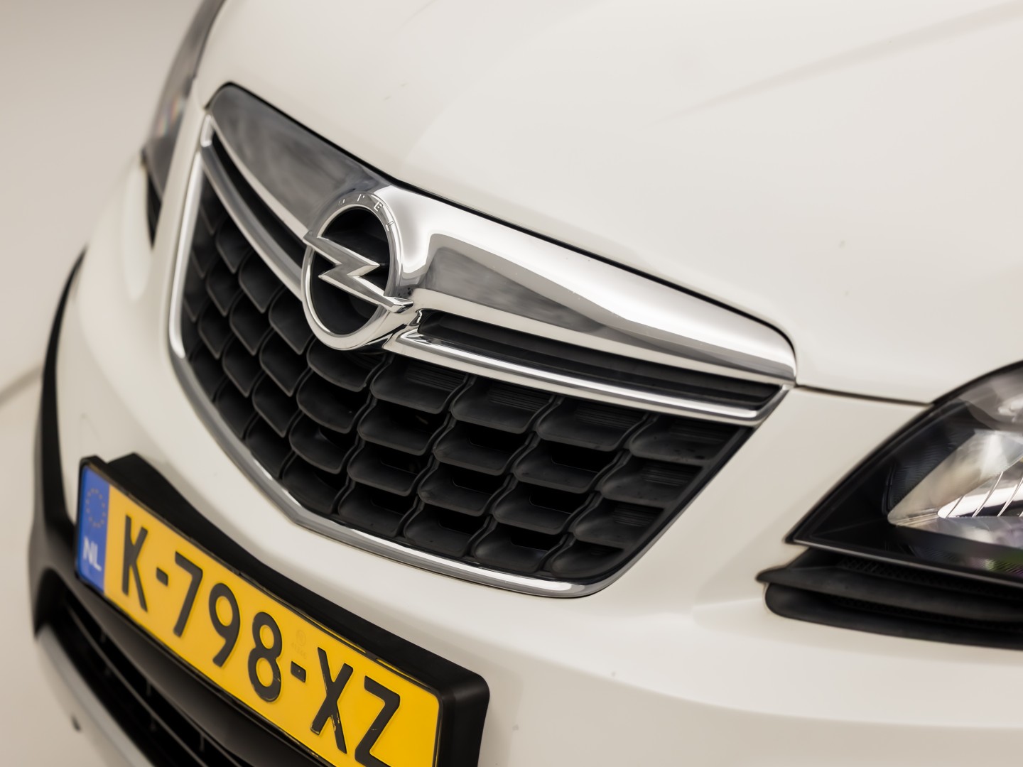 Opel Mokka 1.4 Innovation Sport 140Pk (CLIMATE, GETINT GLAS, SPORTSTOELEN, PARKEERSENSOREN, CRUISE, NIEUWSTAAT)