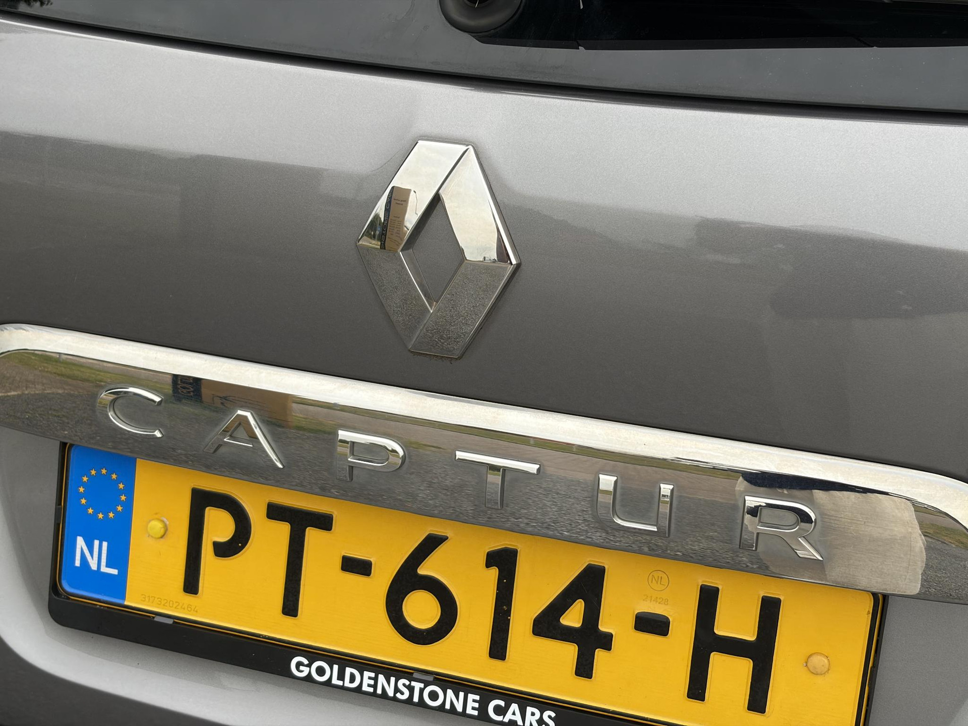 Renault Captur 1.2 TCe Intens 120pk,1e Eigenaar,Camera,Trekhaak,Carplay,Pdc,Clima,Cruise,Dealer Onderhouden,6 Bak,Lm velgen,Dodehoek,N.A.P,Apk tot 10-2027