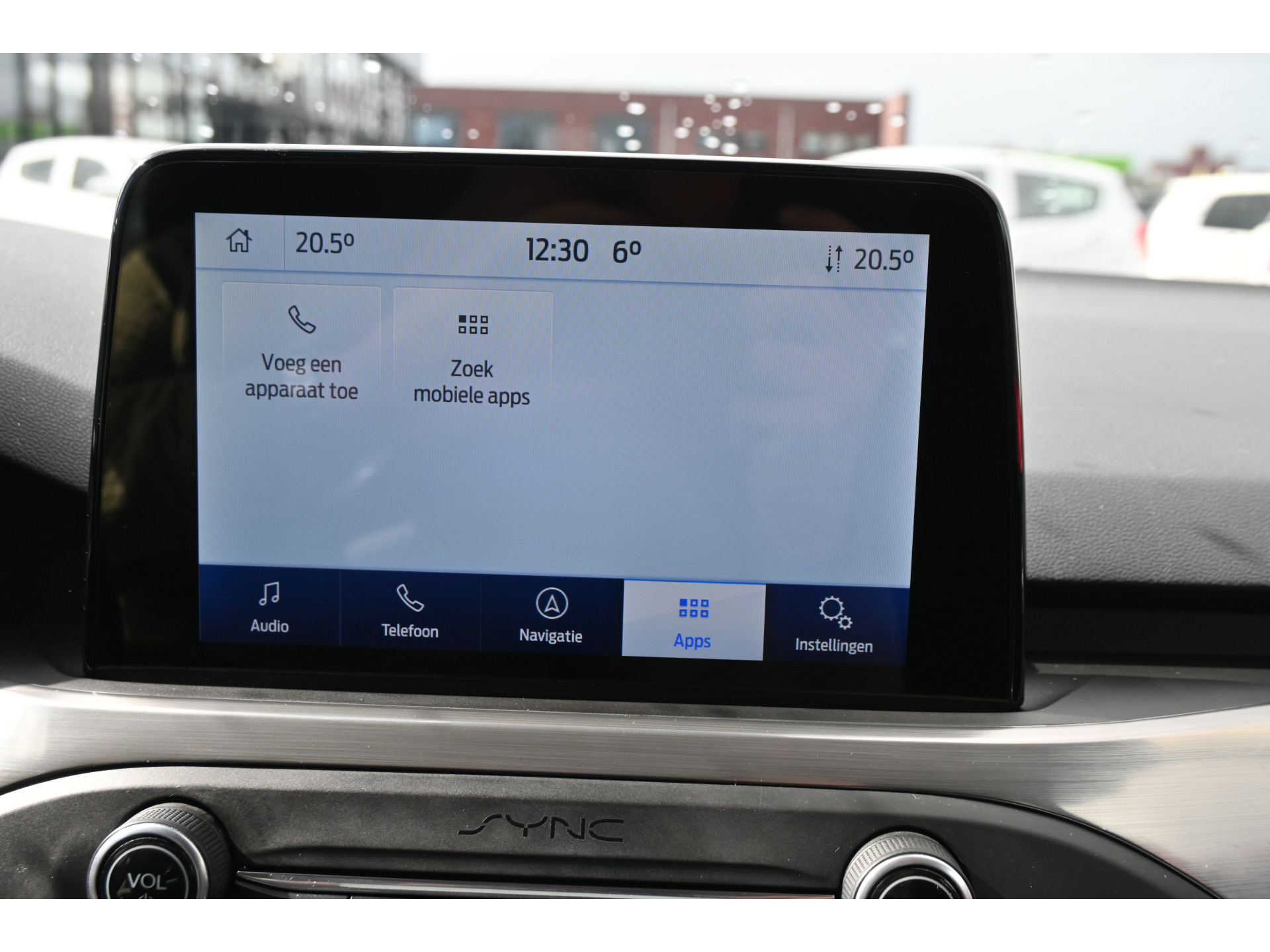 Ford Focus 1.0 EcoBoost Titanium Business Clima Navigatie Stuur/Stoelverwarming Rijklaarprijs! Inruil Mogelijk!