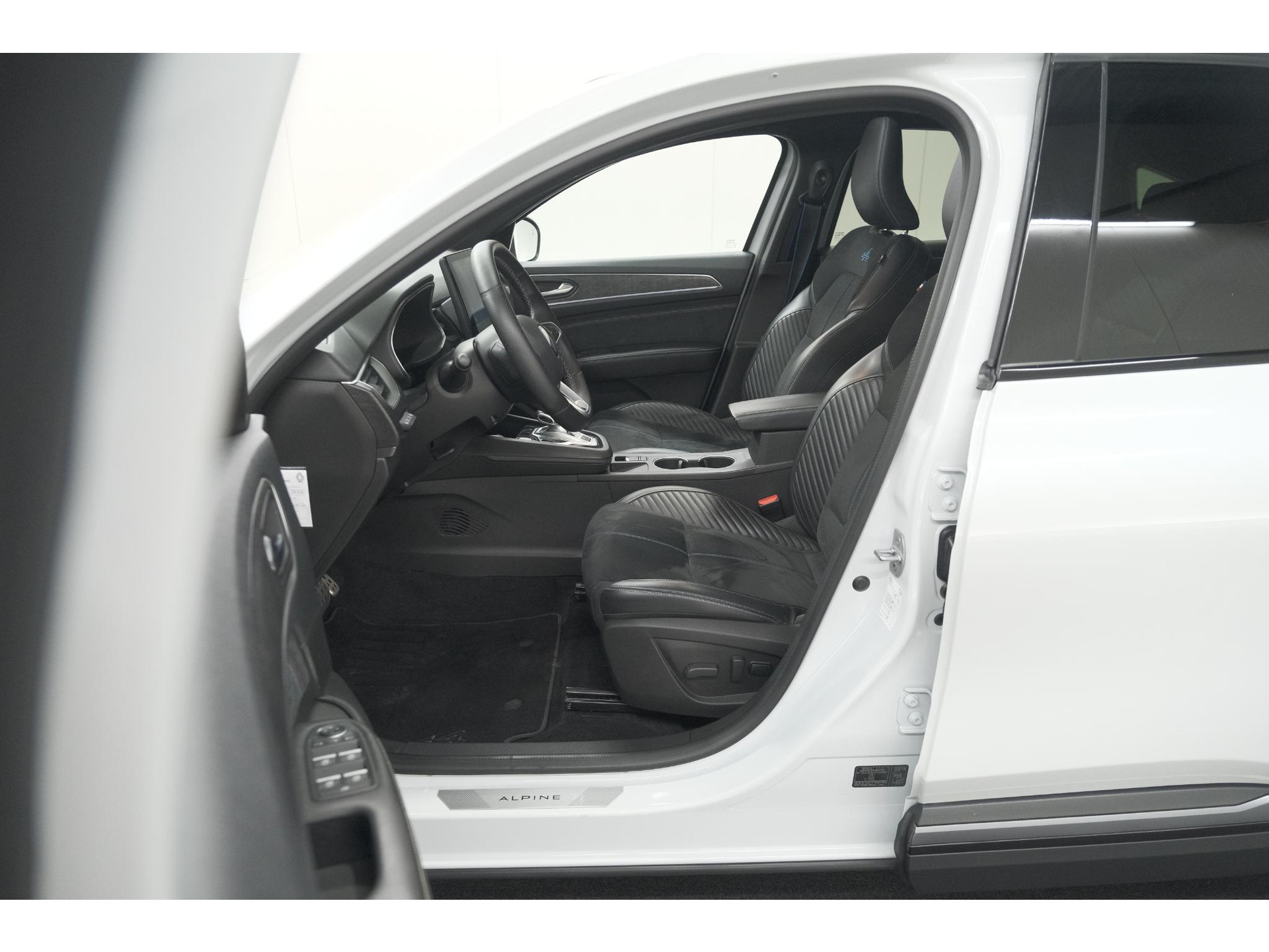 Renault Arkana 1.6 E-Tech full hybrid 145 esprit Alpine | 360 Camera | Panoramadak | Stoelverwarming | Dodehoekdetectie