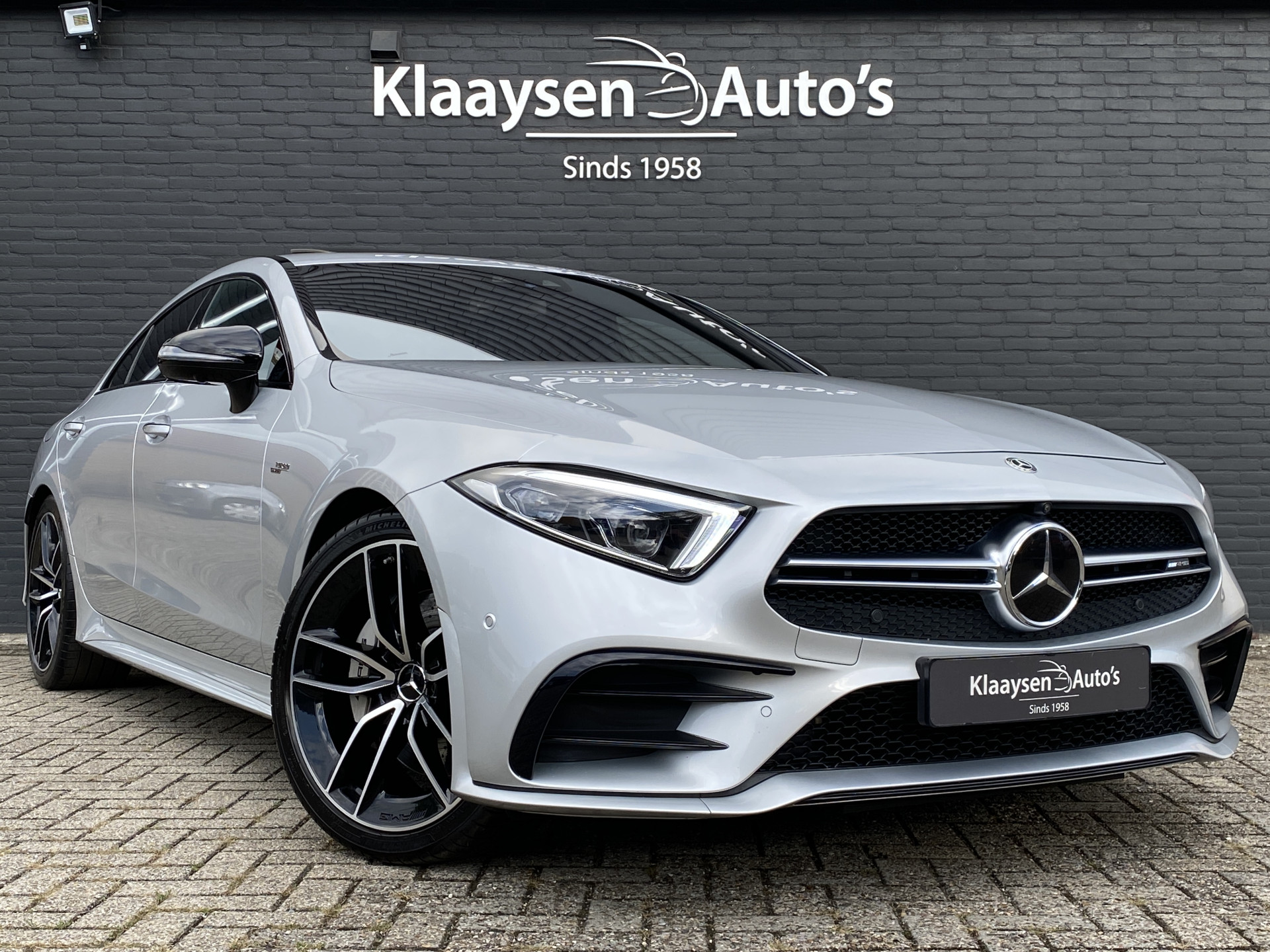 Mercedes-Benz CLS-klasse AMG 53 4MATIC+ Premium Plus 435 PK | dealer onderh. | luchtvering | night pakket | full option | AMG drivers package