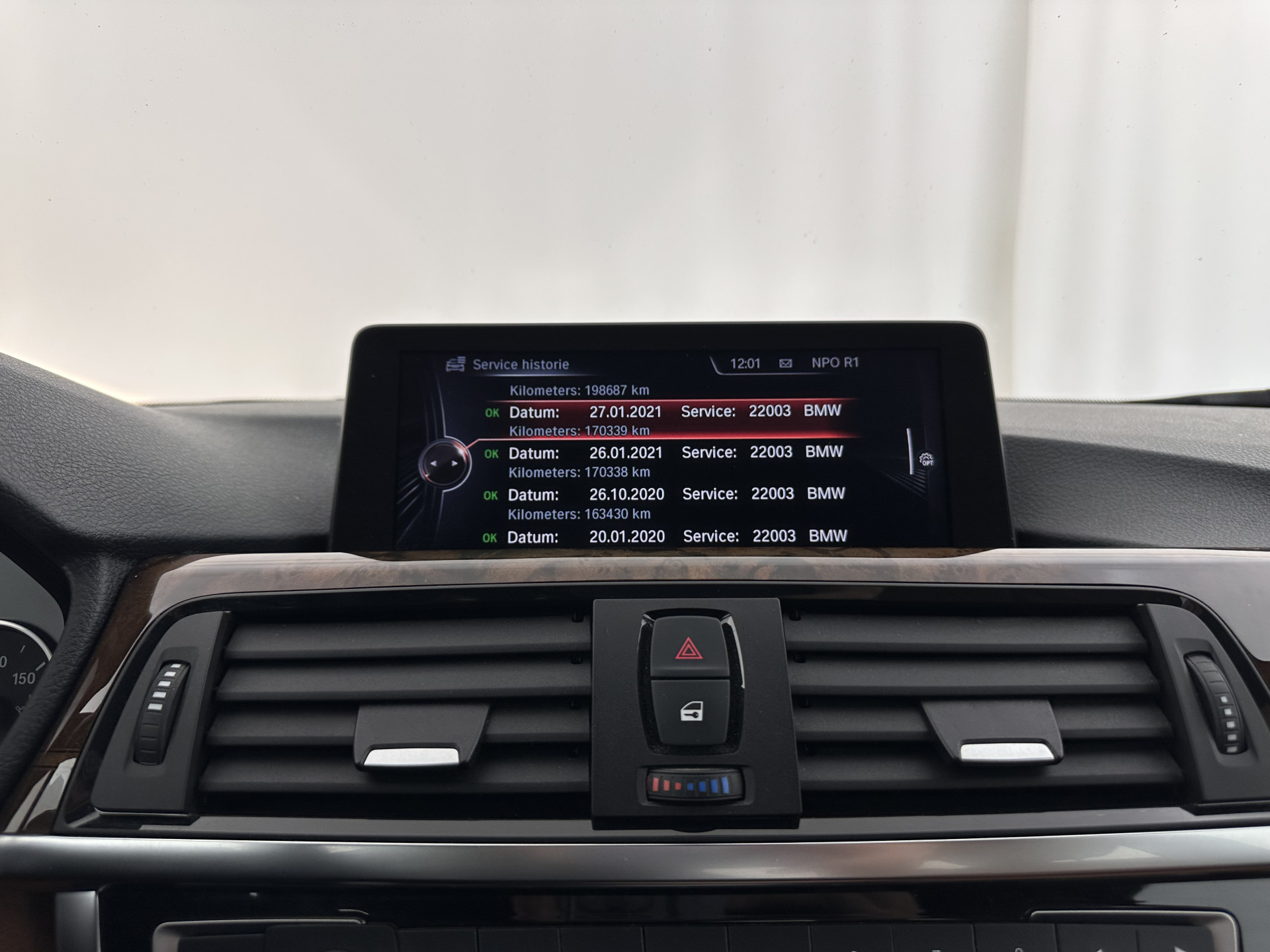 BMW 4-serie Coupé 435d xDrive Executive Aut. *LEATHER | BI-XENON | MEMORY-PACK | TOPVIEW | HEAD-UP | BLINDSPOT | HEATED-SPORTSEATS | KEYLESS | NAVI-FULLMAP | ECC | PDC | CRUISE | 19''ALU*