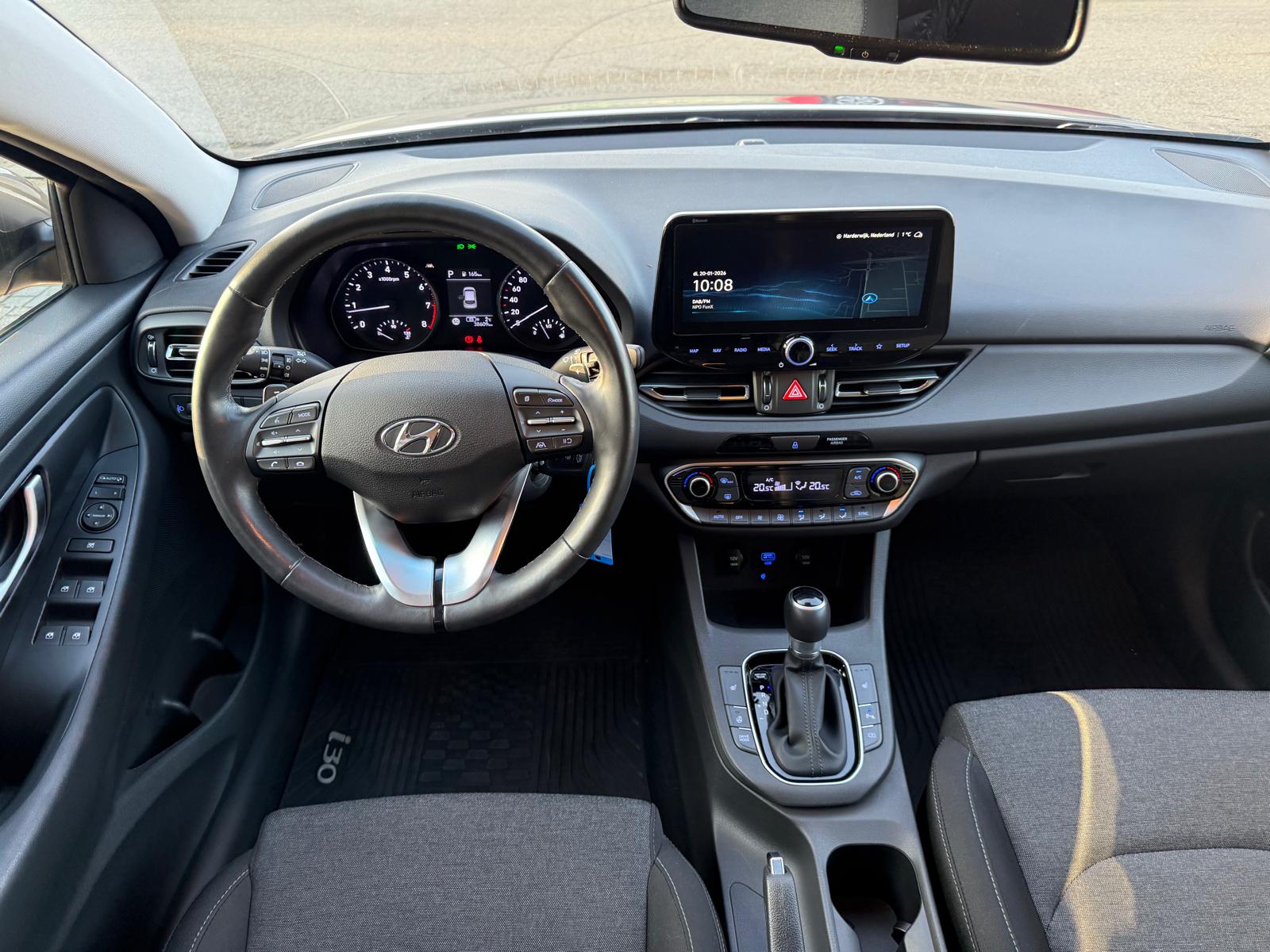 Hyundai i30 Wagon 1.5 T-GDi MHEV Premium | 1E EIGENAAR | 3/6/12MND GARANTIE| LED | CARPLAY | SCHUIFDAK | DAB | NAVI | CRUISE | 160PK |