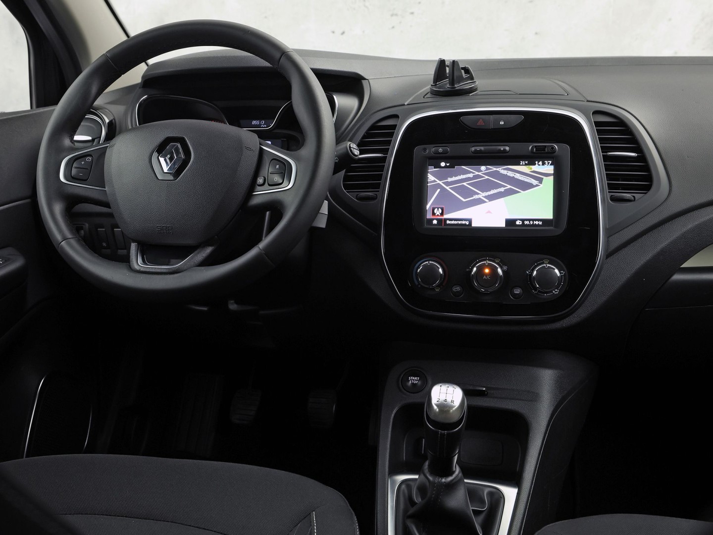 Renault Captur 0.9 TCe Sport (NAVIGATIE, CAMERA, CRUISE, SPORTSTOELEN, GETINT GLAS, LM VELGEN, NIEUWSTAAT)