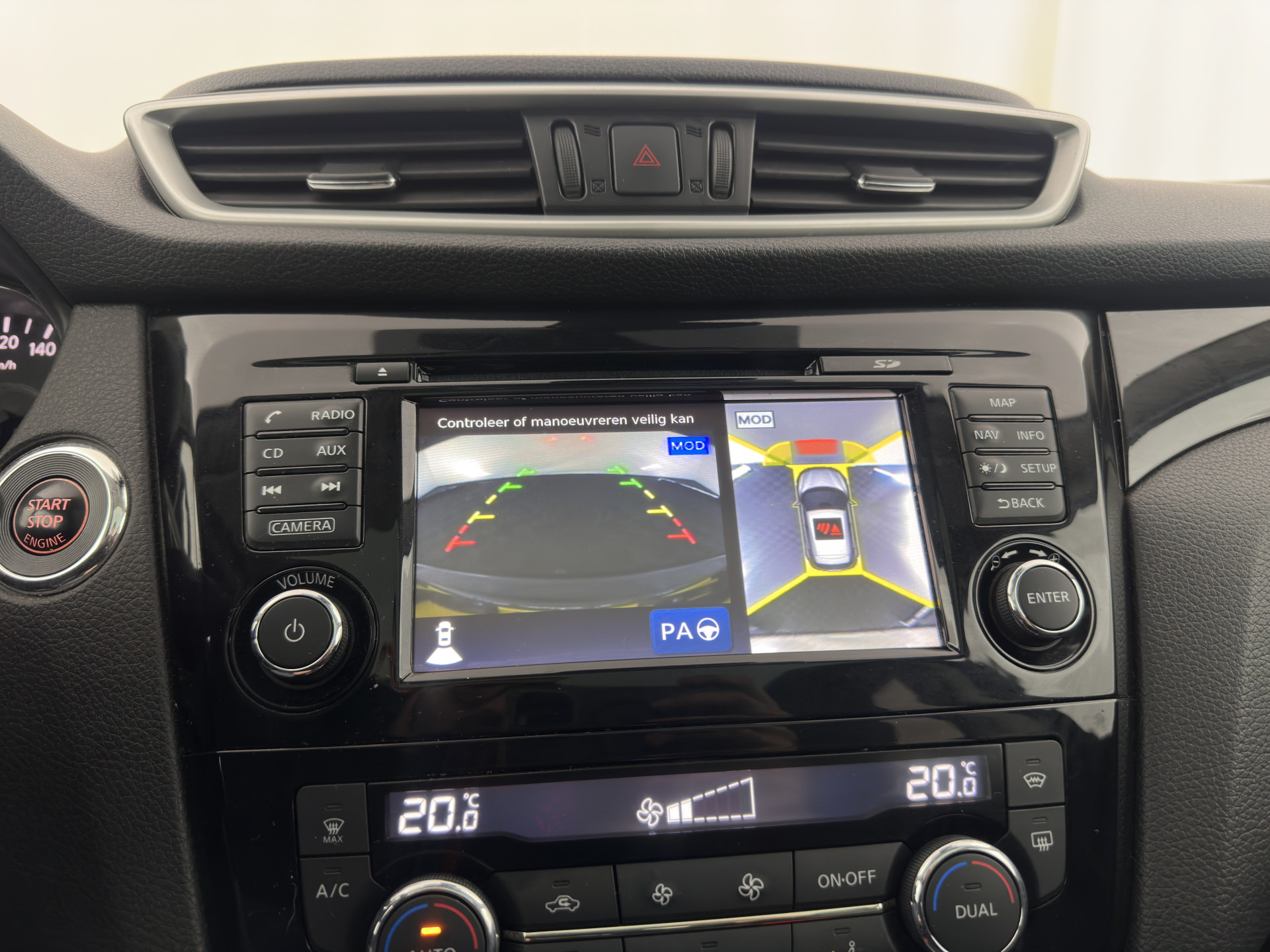 Nissan Qashqai 1.2 Tekna + *PANO | LEATHER | NAVI-FULLMAP | FULL-LED | PRIVACY-GLASS | AMBIENT-LIGHT | HEATED-COMFORTSEATS | TOPVIEW | LANE-ASSIST | CRUISE | KEYLESS | DAB | ECC | 19"ALU*