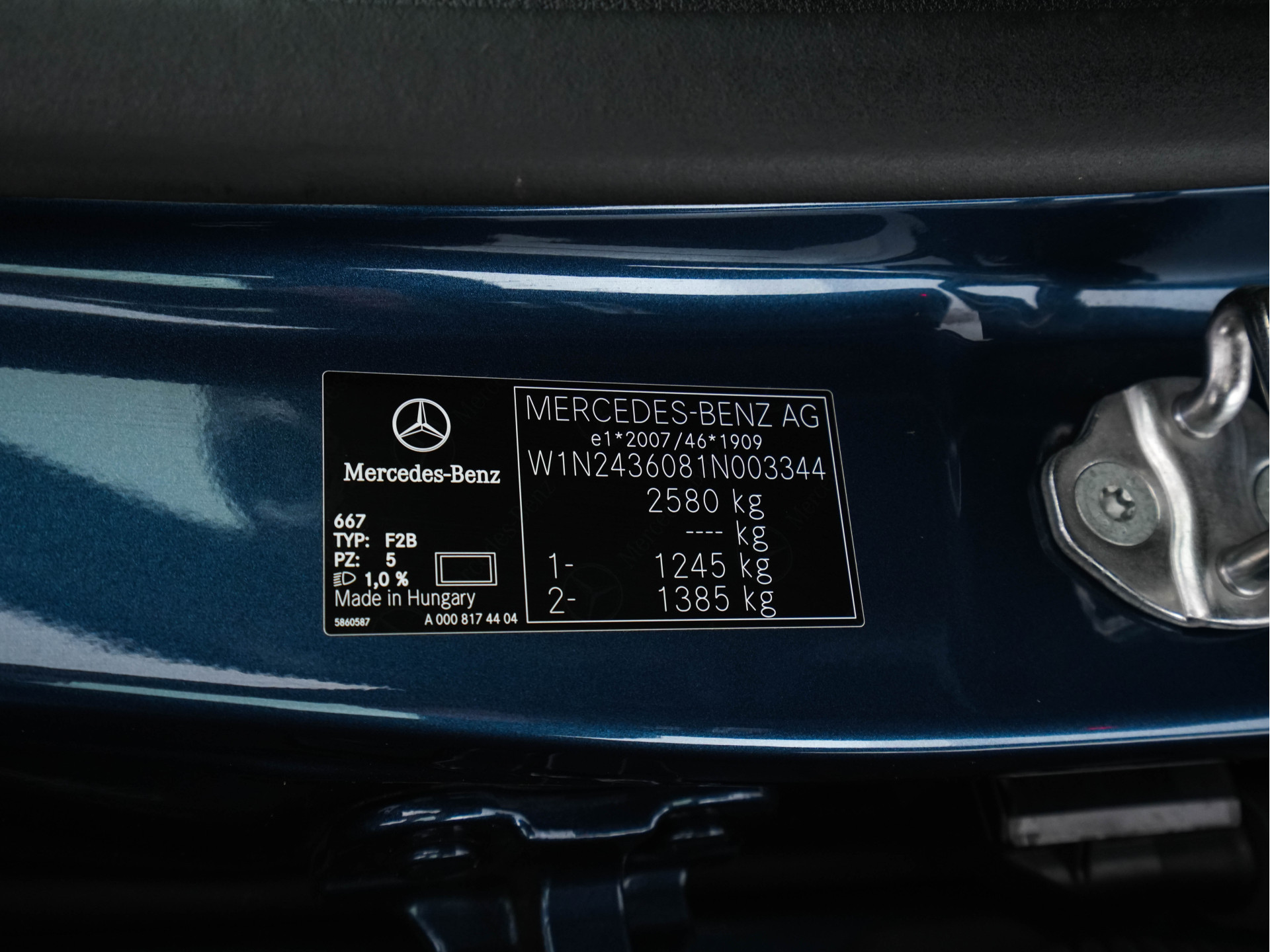 Mercedes-Benz EQB 300 4MATIC AMG-Line 67 kWh [ 3-Fase ] (INCL-BTW) *PANO | HEAD-UP | LEATHER-MICROFIBRE | MEMORY-PACK | WIDE-SCREEN-COCKPIT | FULL-LED | BLINDSPOT | AMBIENT-LIGHT | TOPVIEW | NAVI-FULLMAP | DAB+ | COMFORT/SEATS | ...