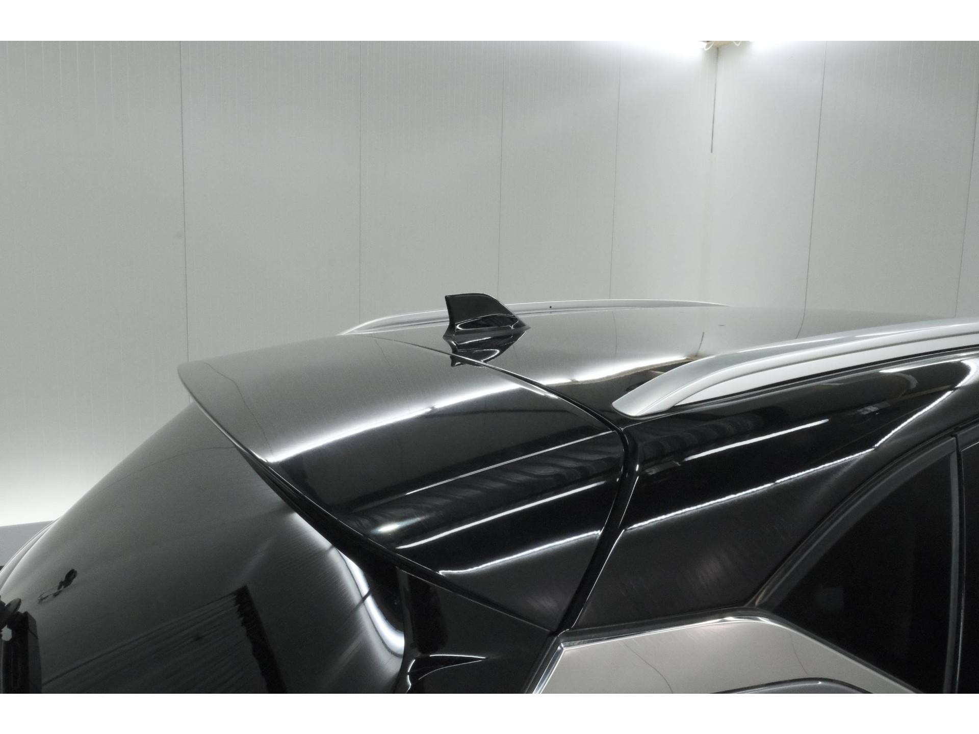 Renault Captur Mild Hybrid 140 EDC Techno | 360 Camera | 9.3 Inch Navigatie | Apple Carplay | 18 Inch Lichtmetalen Velgen