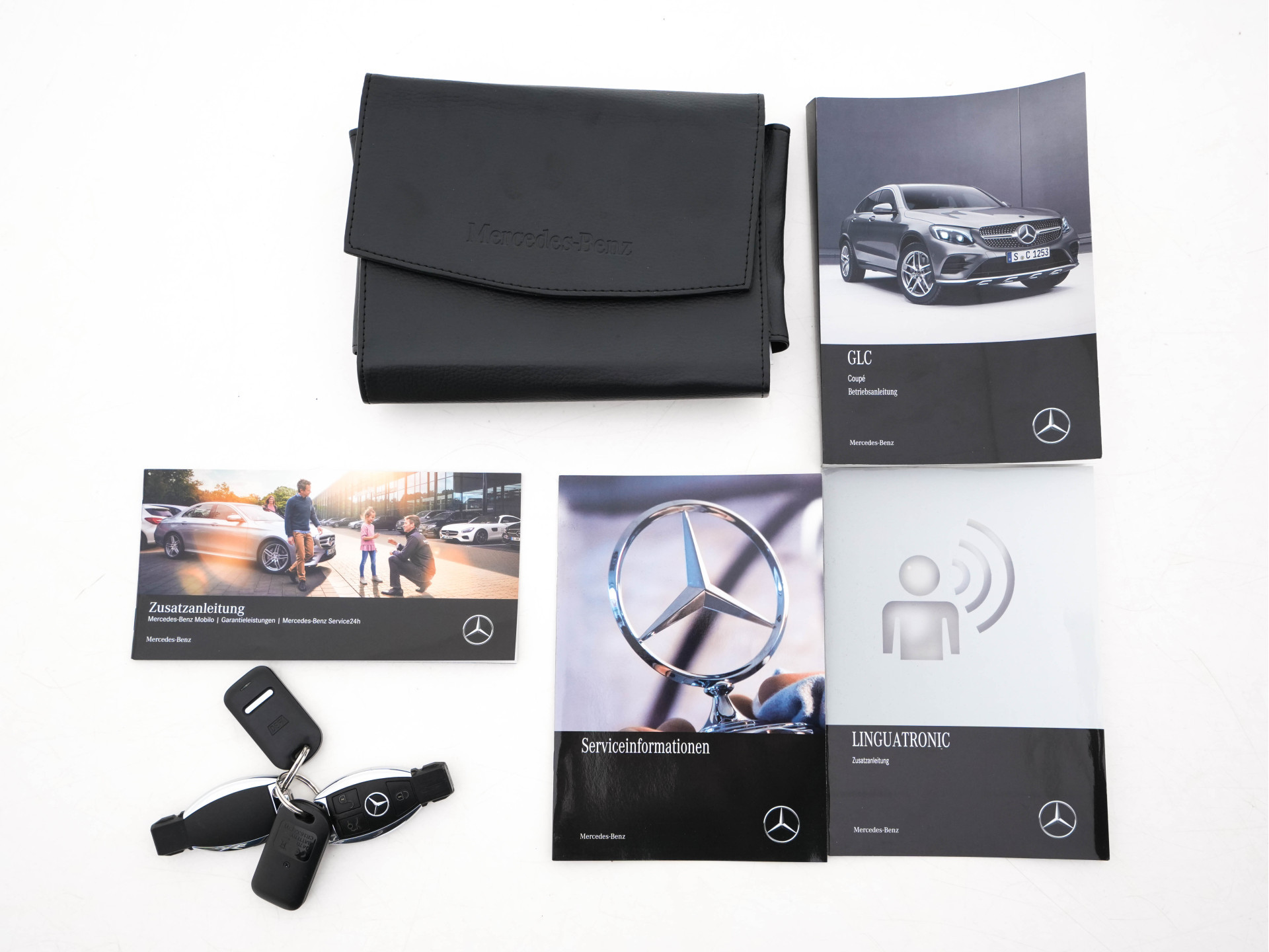 Mercedes-Benz GLC-klasse Coupé 350 d 4Matic AMG-Sportpack Premium Plus Aut. *PANO | LEATHER | FULL-LED |  NAVI-FULLMAP | ECC | CAMERA | PDC | SHIFT-PADDLES | CRUISE | AMBIENT-LIGHT | TOWBAR | HEATED-SPORTSEATS | PRIVACY-GLASS | 20"ALU*