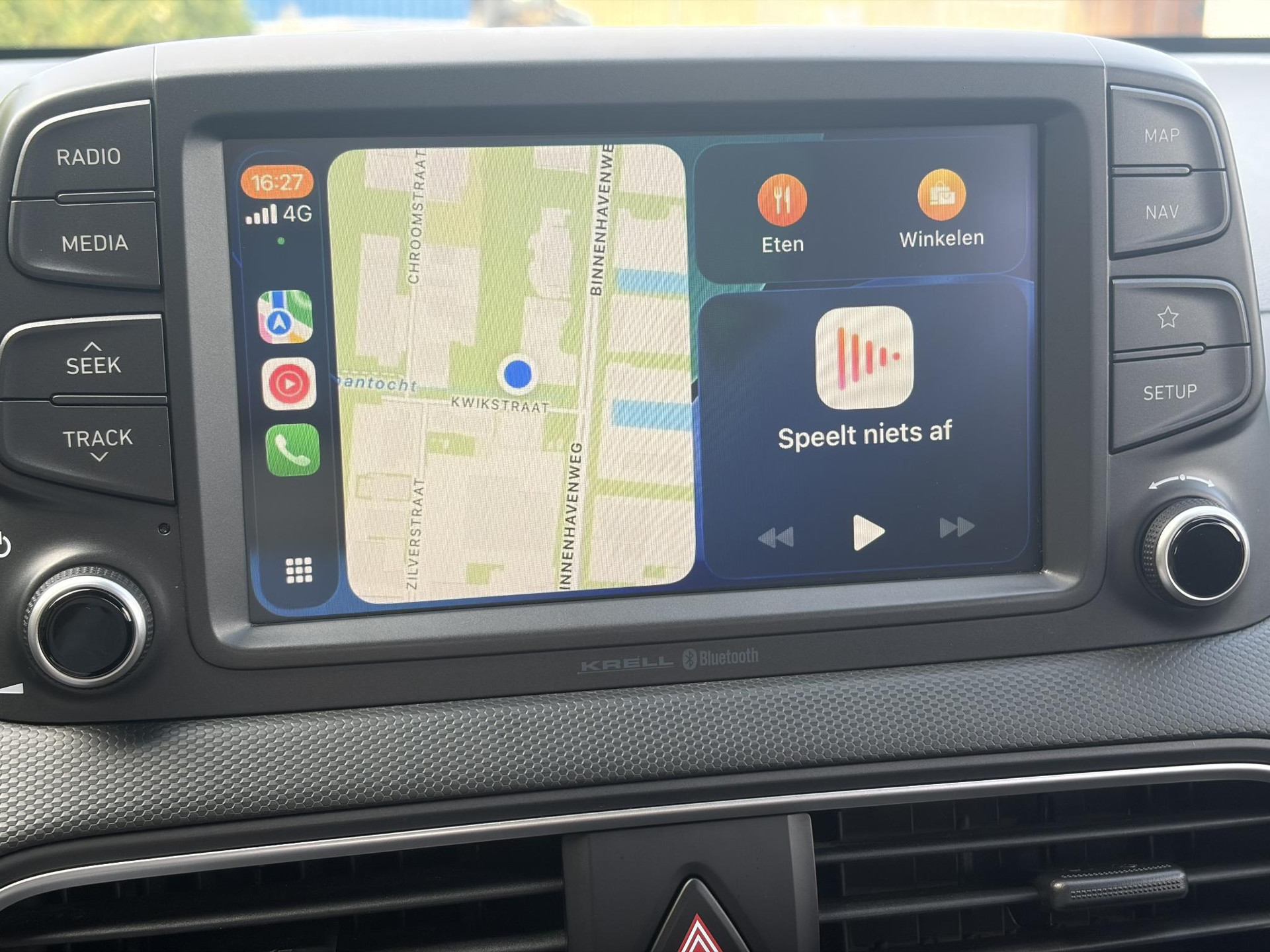 Hyundai Kona 1.0T Essence 2e Eigenaar,Trekhaak,Camera,Carplay,Navi,Clima,Cruise,6 Bak,N.A.P,120pk,Lm velgen,Rijstrooksensor,Pdc,Apk tot 03-2027