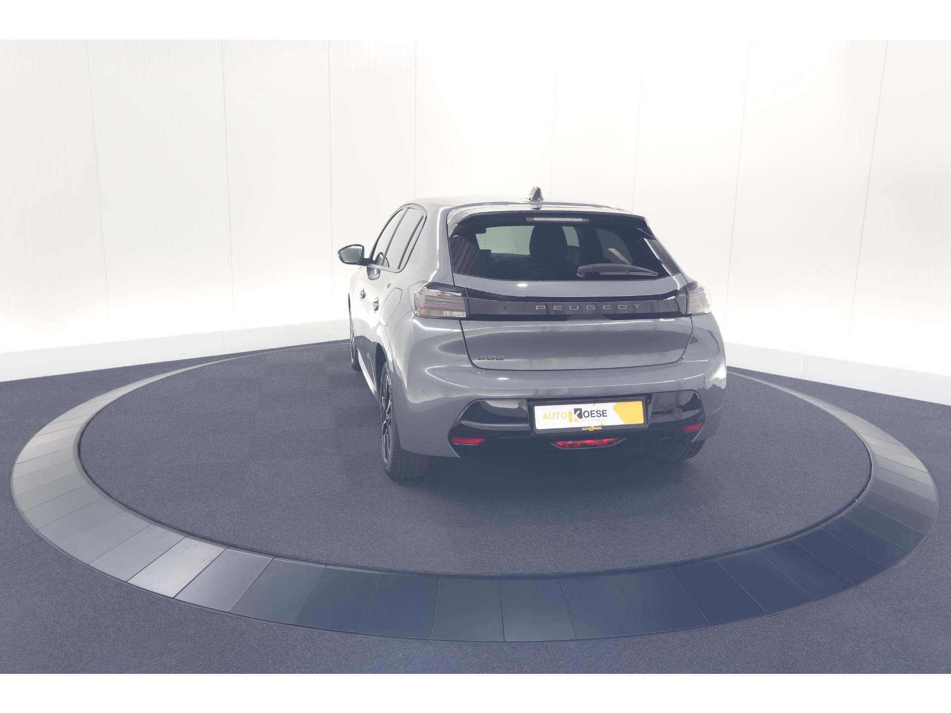 Peugeot 208 PureTech 100 Allure | Gris Selenium | Apple Carplay | Parkeersensoren | Climate Control