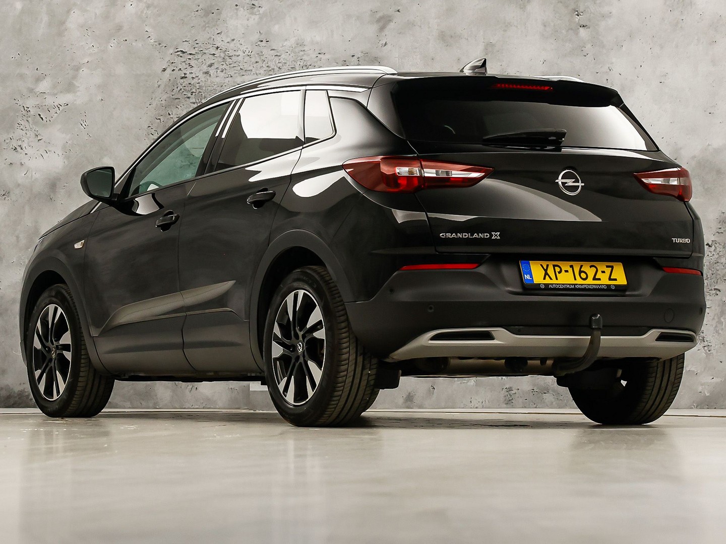 Opel Grandland X 1.2 Turbo Innovation (MEMORY SEAT, NAP, STOELVERWARMING/KOELING, APPLE CARPLAY, KEYLESS, GETINT GLAS, LANE ASSIST, STUURWIEL VERWARMD, NIEUWE APK, NIEUWSTAAT)