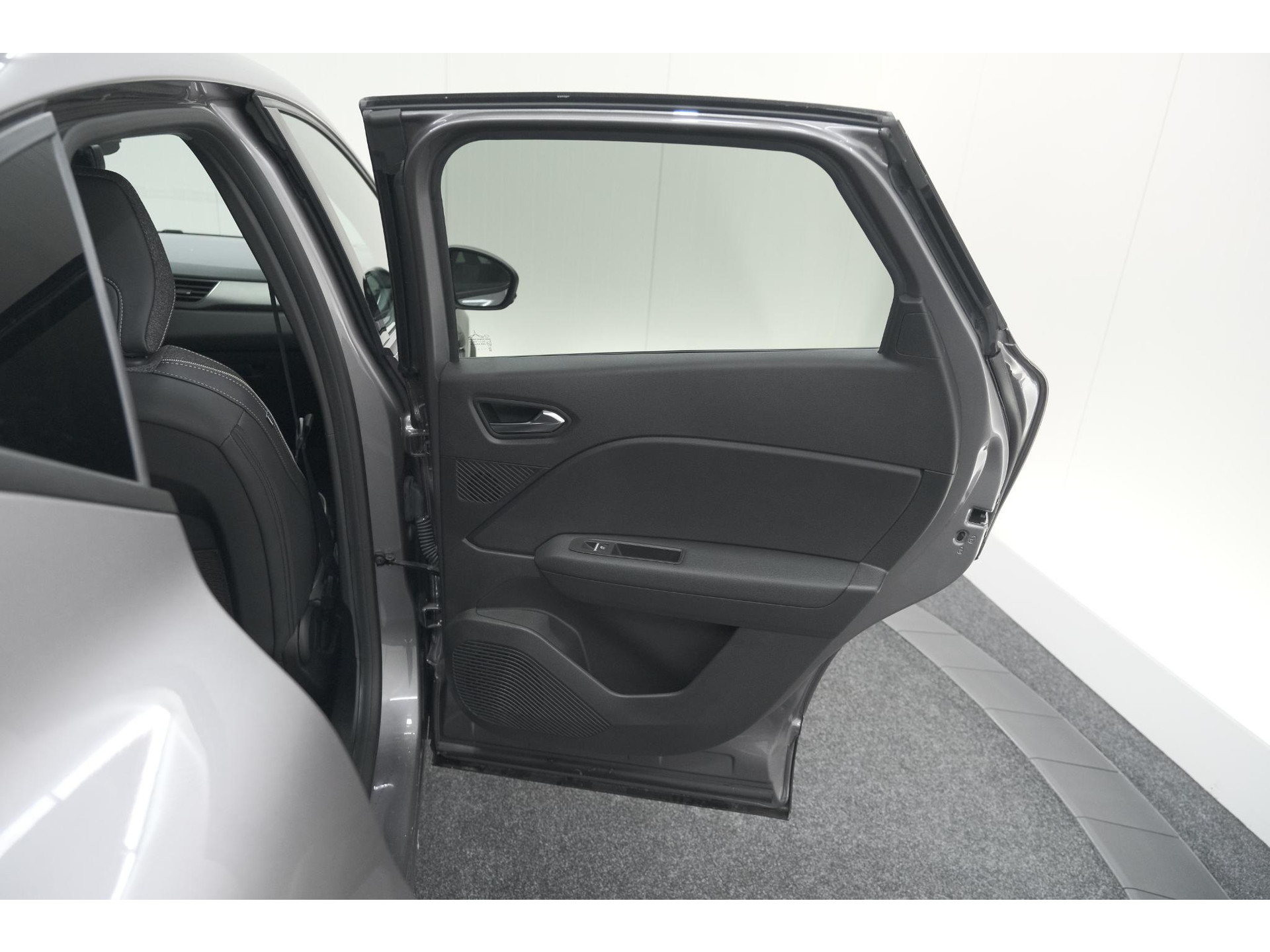Renault Captur Mild Hybrid 160 EDC Techno | Pack Winter | Camera | Adaptieve Cruise Control | Apple Carplay