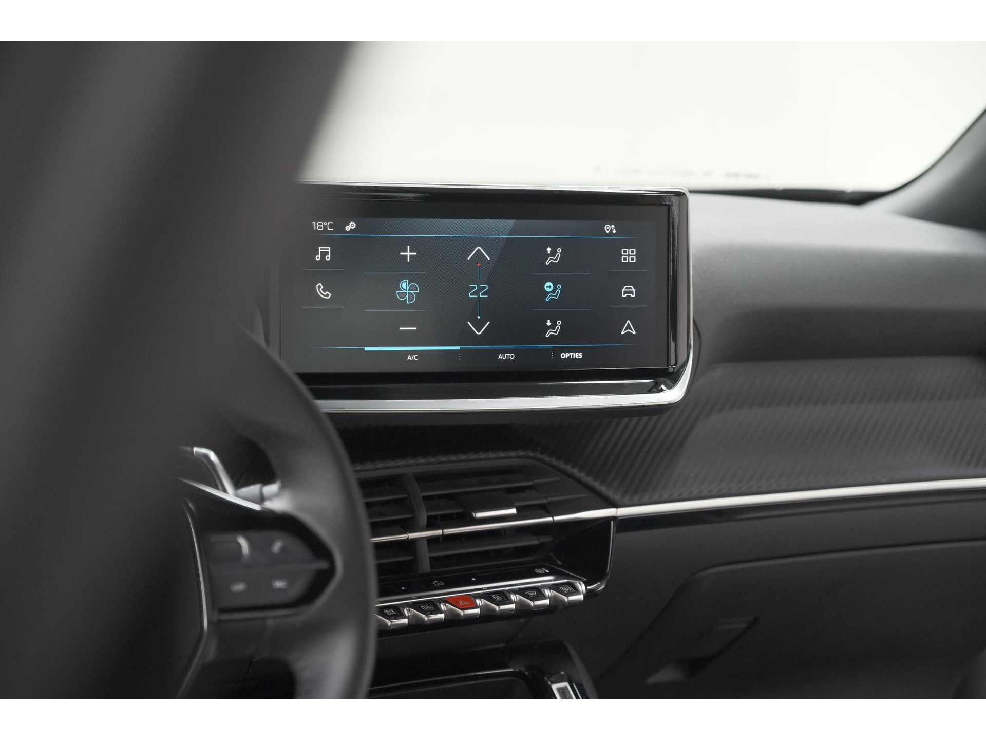 Peugeot 2008 1.2 Hybrid 136 Style | Apple Carplay | Parkeersensoren | Climate control