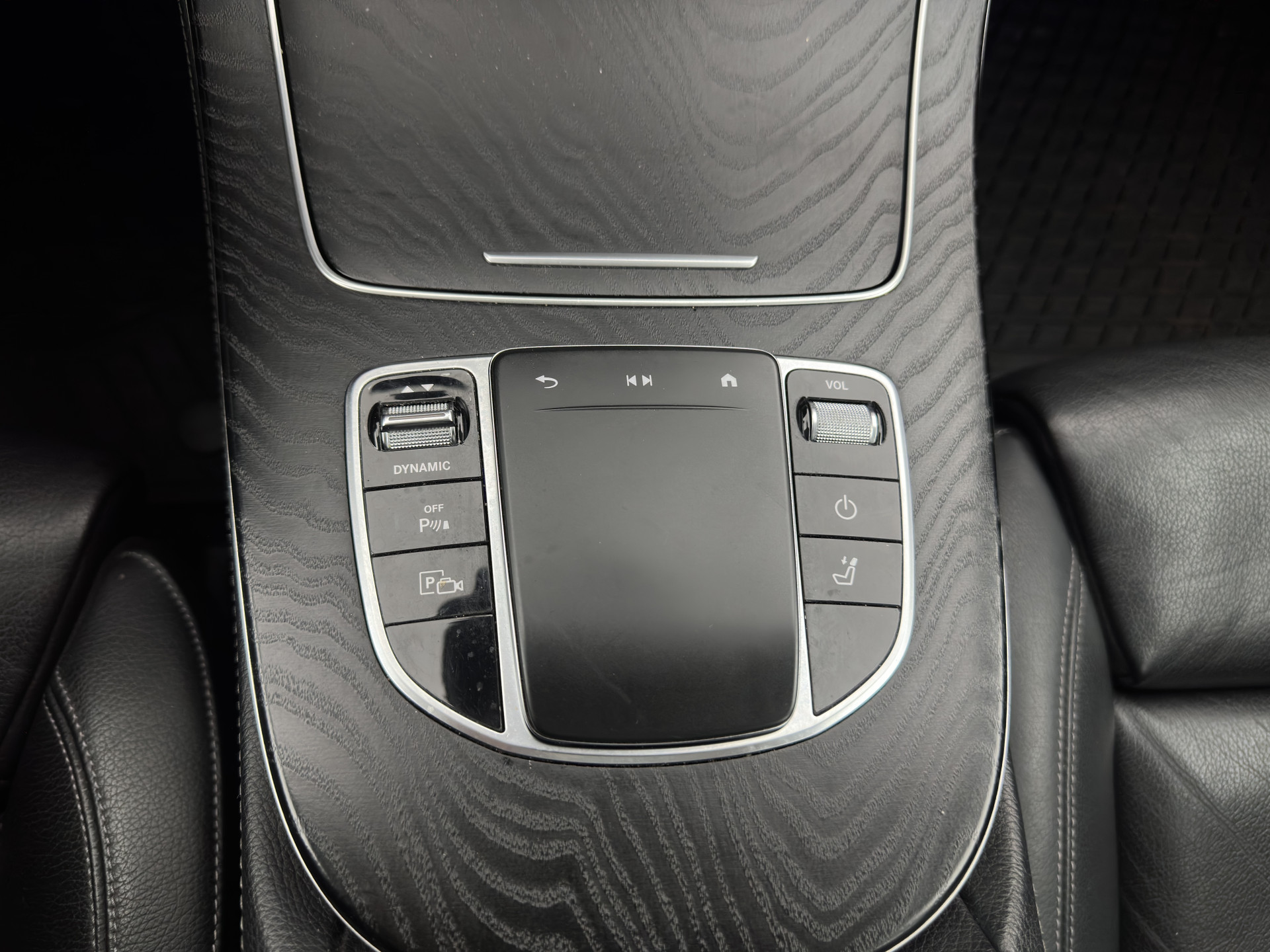 Mercedes-Benz E-klasse Estate 300 de Luxury Line ( Plug-in ) (INCL-BTW) Aut. *LEATHER | FULL-LED | WIDESCREEN-COCKPIT | BLIND-SPOT | AMBIENT-LIGHT | HEATED-SPORTSEATS | CAMERA | DAB+ | NAVI-FULLMAP | PDC | ADAPTIVE-CRUISE | ECC | 18''ALU*