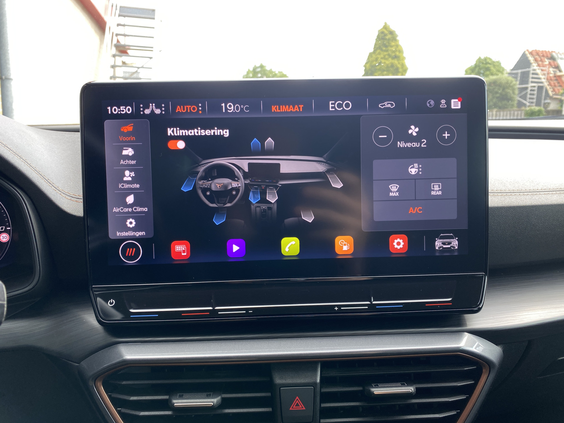 CUPRA Formentor 1.4 e-Hybrid Business 204 pk AUT. | 1e eigenaar | dealer onderh. | SOH 97% | navigatie | memory stoel | camera | stoel/stuurvw.