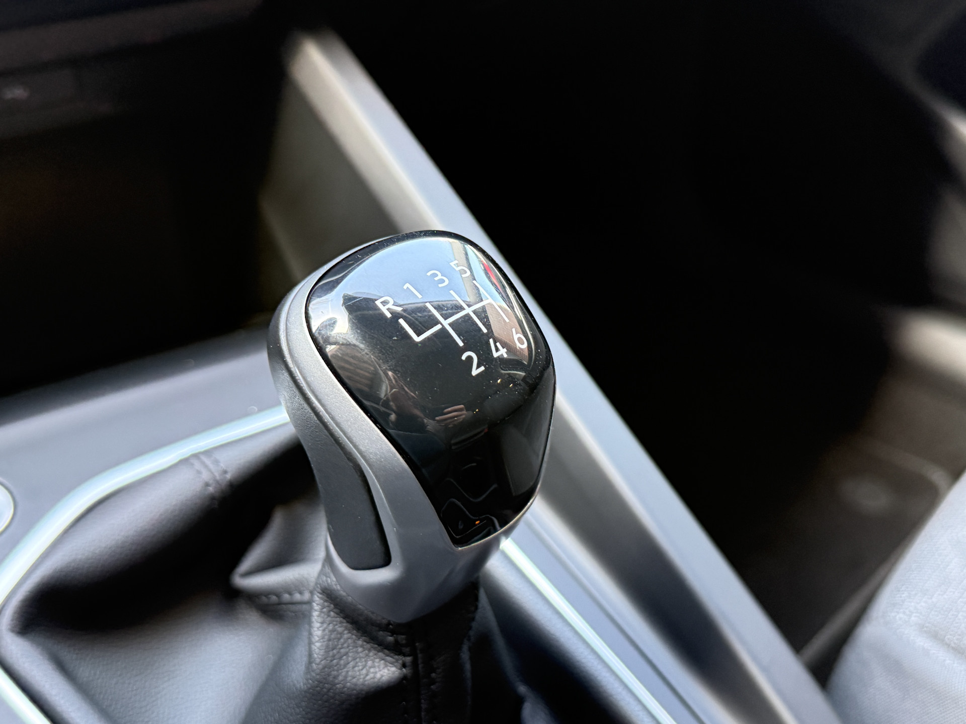 Volkswagen Golf Variant 1.0 TSI Life | Carplay | ACC | Draadloze lader