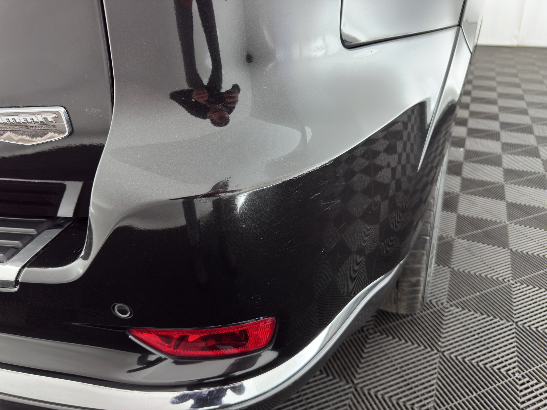 Jeep Grand Cherokee 3.0 CRD Summit Aut. *PANO | FULL-LEATHER | XENON | DIGI-COCKPIT | AIR-SUSPENSION | BLIND-SPOT | ADAPTIVE-CRUISE | MEMORY-PACK | CAMERA | KEYLESS | NAVI-FULLMAP | TOWBAR | COMFORT-SEATS | SHIFT-PADDLES | DAB