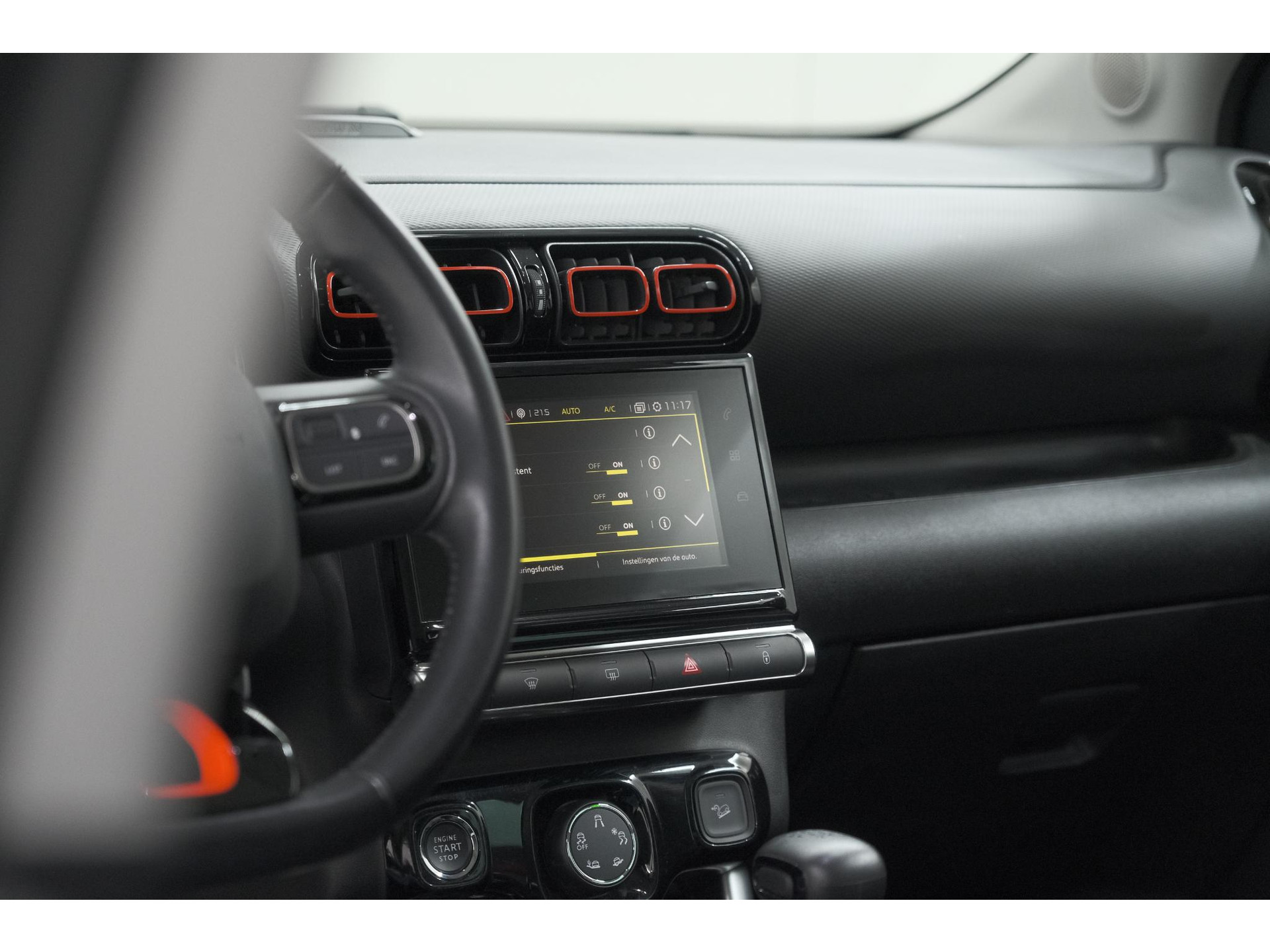 Citroen C3 Aircross PureTech 110 S&S Business | Schuif-/Kanteldak | Camera | HIFI Audiosysteem | Dodehoekdetectie
