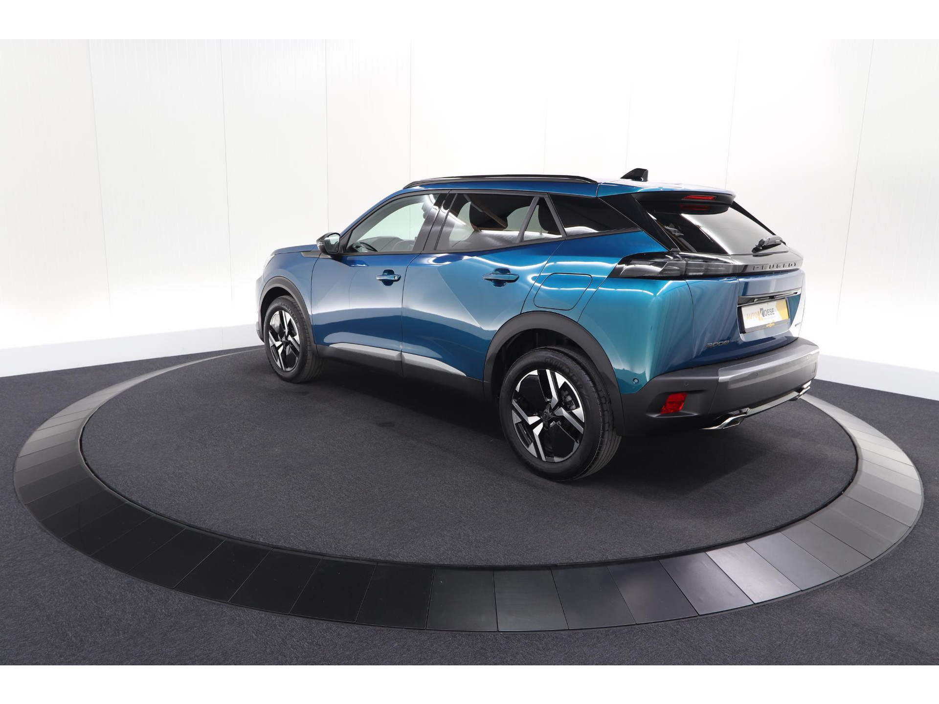 Peugeot 2008 1.2 Hybrid 145 Allure | 360 Camera | Adaptieve Cruise Control | Dodehoekdetectie