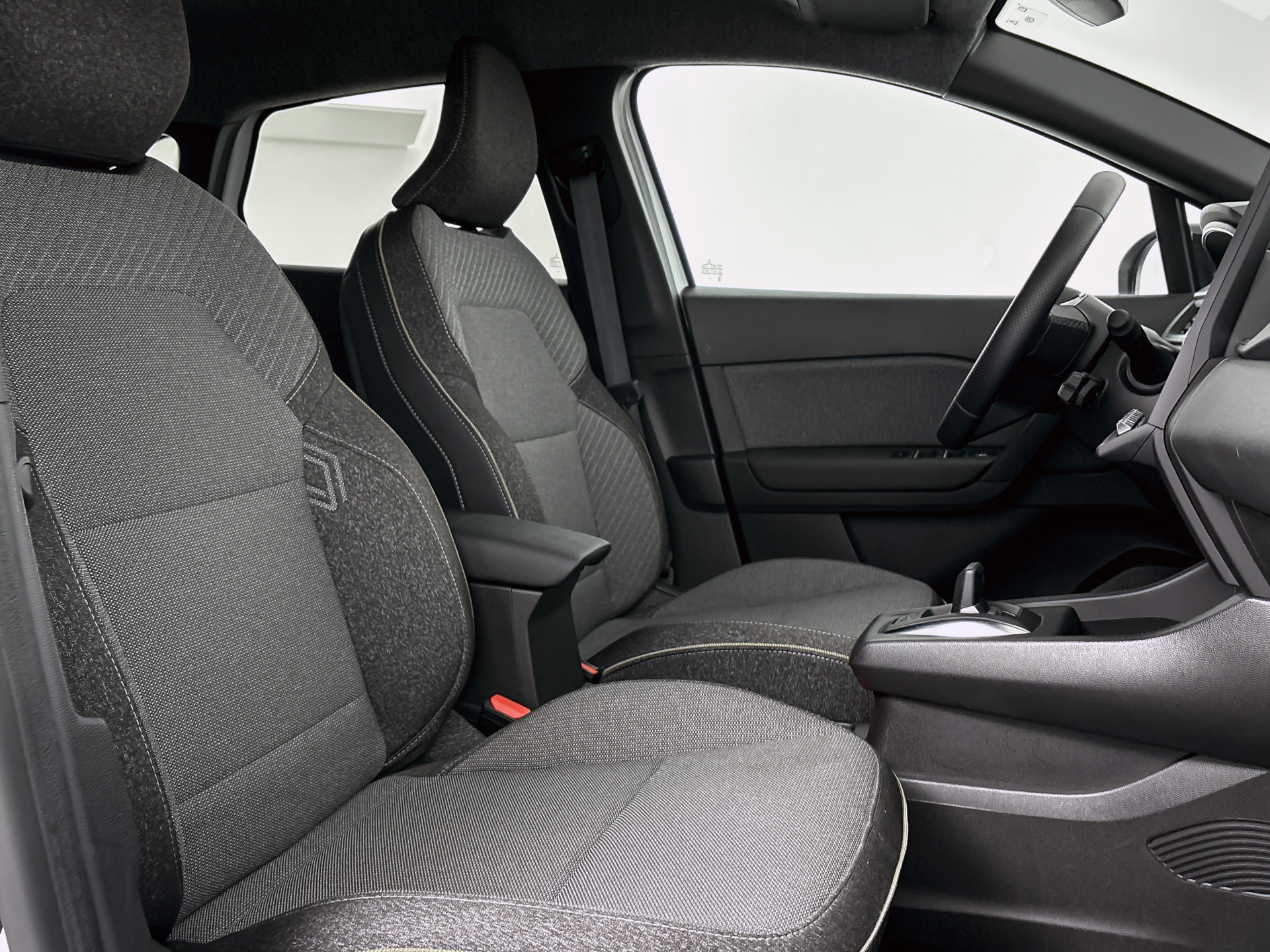 Renault Captur 1.8 E-Tech full hybrid 160PK techno | CAMERA | NAVI