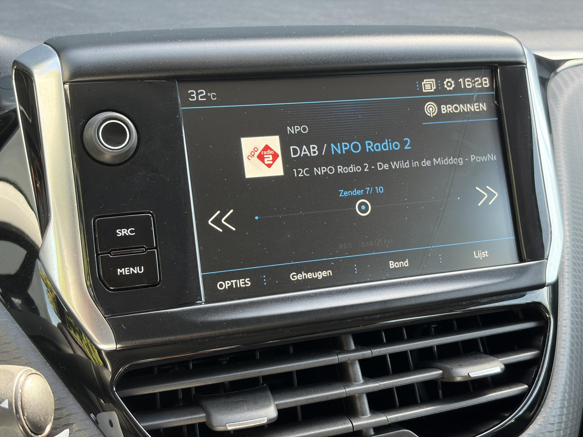 Peugeot 2008 1.2 PureTech Active 110pk,Dealer Onderhouden,Navi,Carplay,Airco,Cruise,Pdc,N.A.P,Apk tot 05-2027