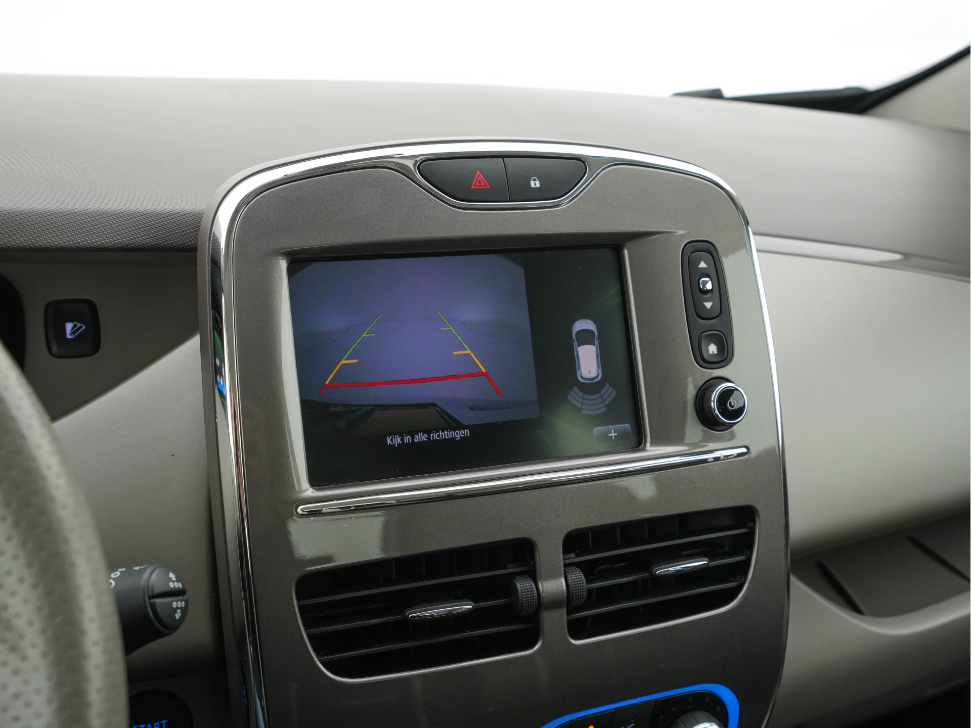 Renault ZOE R110 Bose 41 kWh (inclusive-Battery) (3-Fase-22kW){SOH-85%} Aut.*LEATHER | BOSE-AUDIO | KEYLESS | CRUISE |  NAVI-FULLMAP | CAMERA | DIGI-COCKPIT | HEATED-COMFORTSEATS | ECC | PDC | FULL-LED | PRIVACYGLASS | 17"ALU*