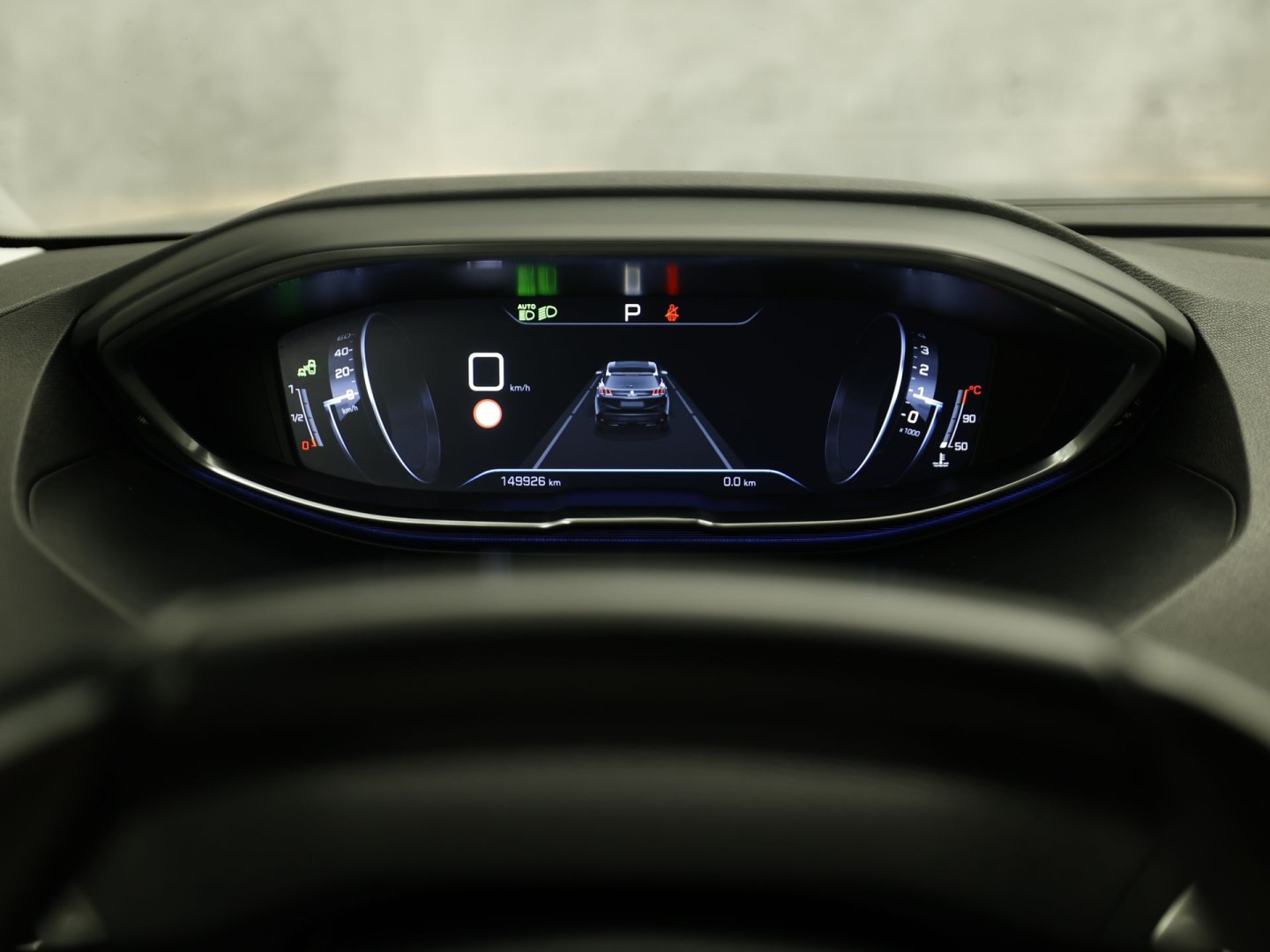 Peugeot 3008 1.2 PureTech Allure Sport Automaat (APPLE CARPLAY, GROOT NAVI, 360 CAMERA, STOELVERWARMING, LEDER, SPORTSTOELEN, ADAPTIVE CRUISE, GETINT GLAS, KEYLESS, NIEUWSTAAT)