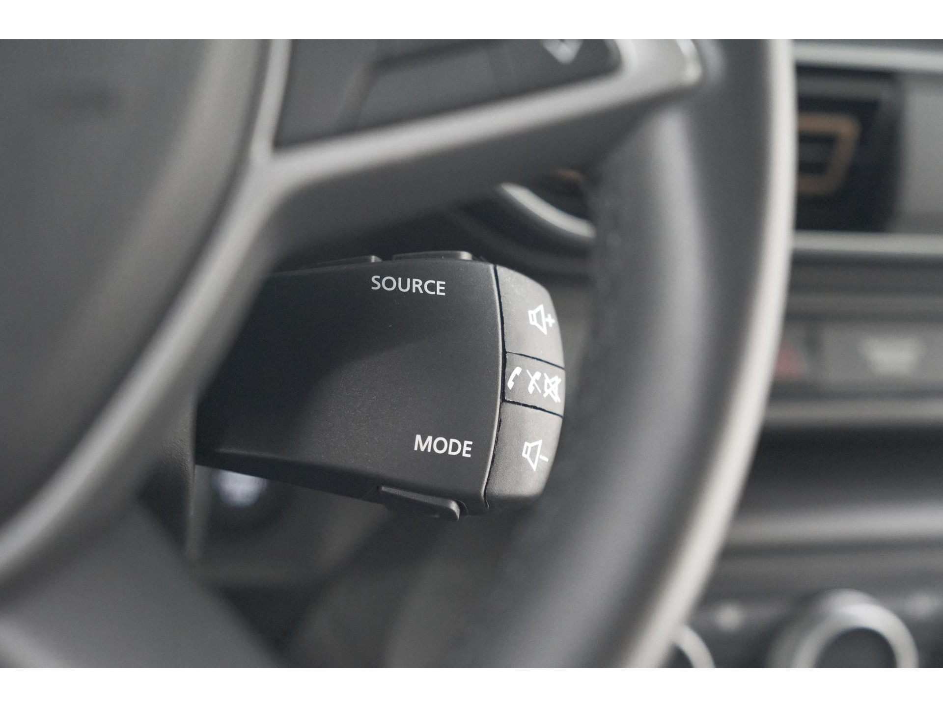 Dacia Sandero Stepway TCe 90 Extreme | Camera | Dodehoekdetectie | Navigatie | Apple Carplay