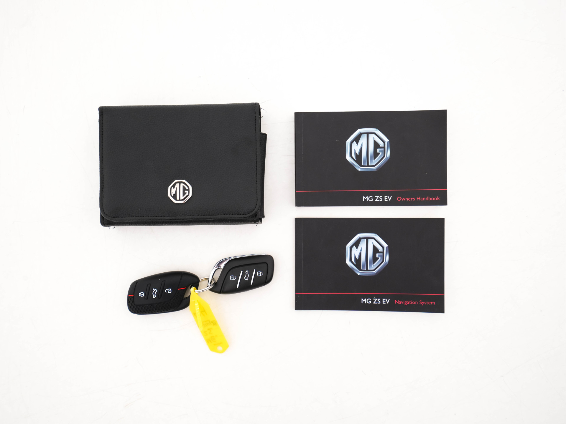 MG ZS EV Luxury 45 kWh {SOH-89%} (INCL-BTW) *PANO | LEATHER | CCS-FASTLOADER | KEYLESS | NAVI-FULLMAP | ADAPTIVE-CRUISE | CAMERA | HEATED-SPORT-SEATS | CARPLAY | BLINDSPOT | DAB | LANE-ASSIST | 17"ALU*