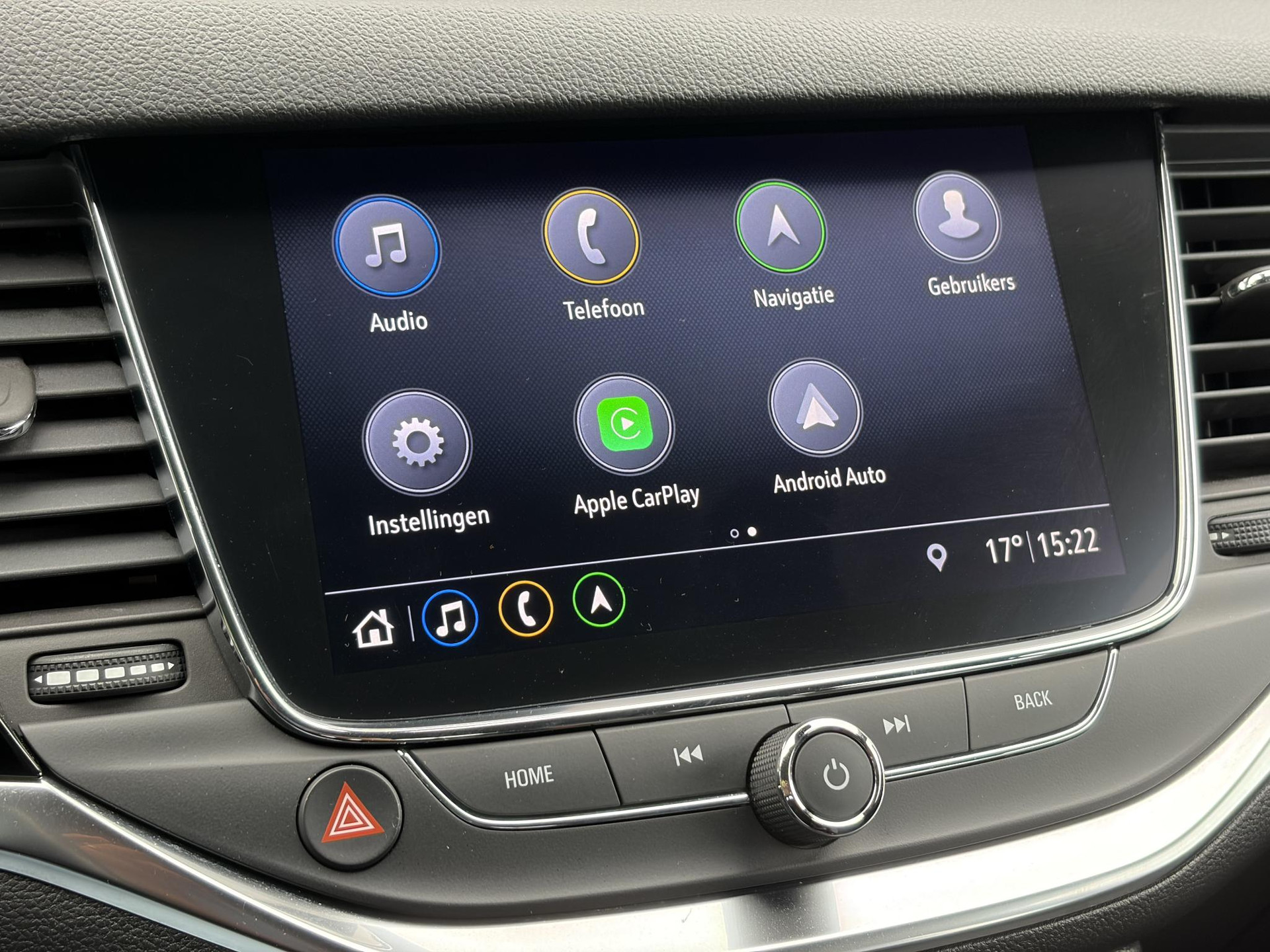 Opel Astra 1.2 Business Elegance 2e Eigenaar l Navi l Camera l Carplay l Keyless l Trekhaak l 110pk l Pdc V+A l Halfleder l 6 Bak l N.A.P l | Lm velgen l Rijstrooksensor l Apk tot 07-2027