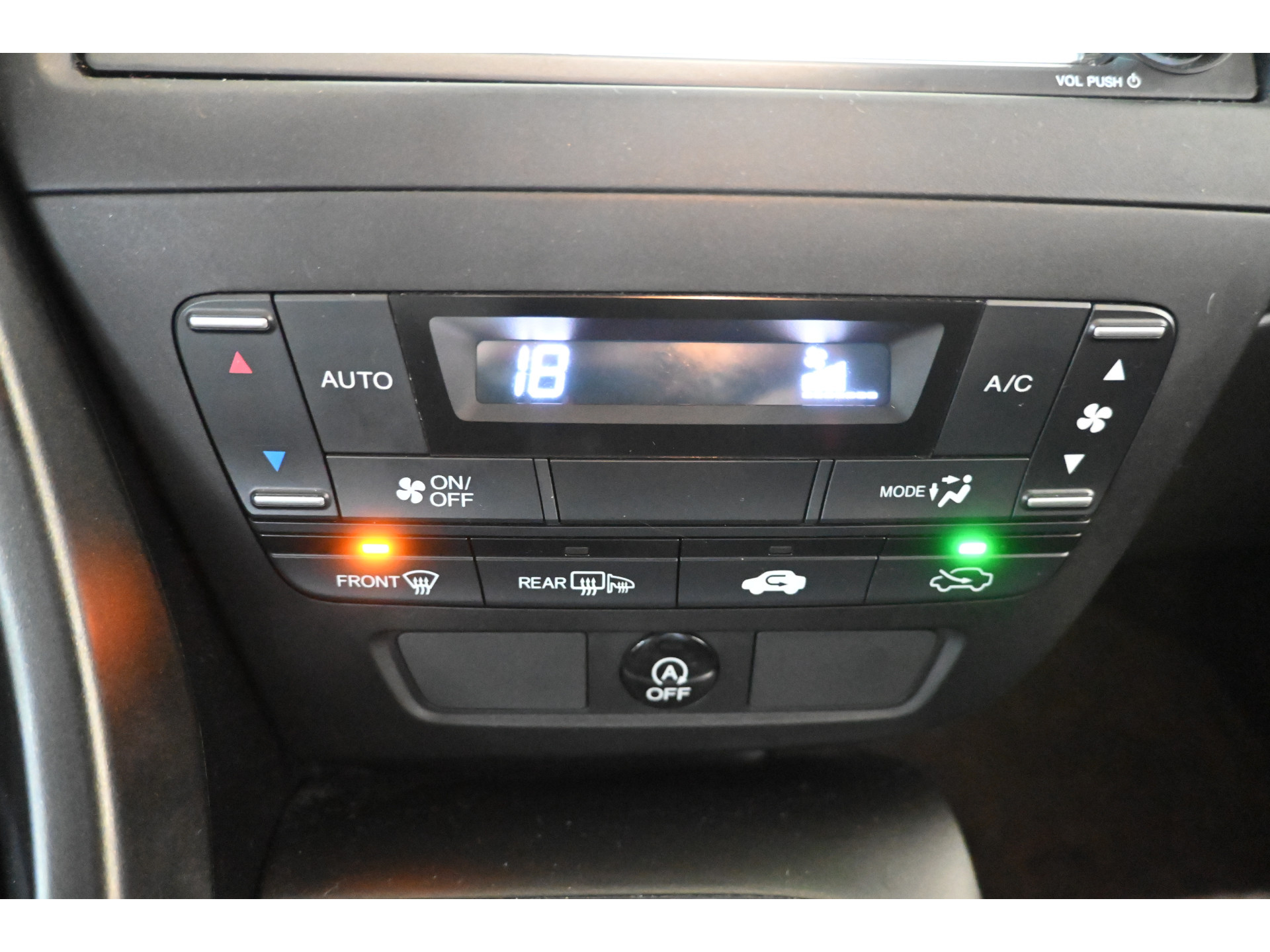 Honda Civic 2.2D Comfort Clima Navigatie Lichtmetaal Goed Onderhouden! Inruil Mogelijk!