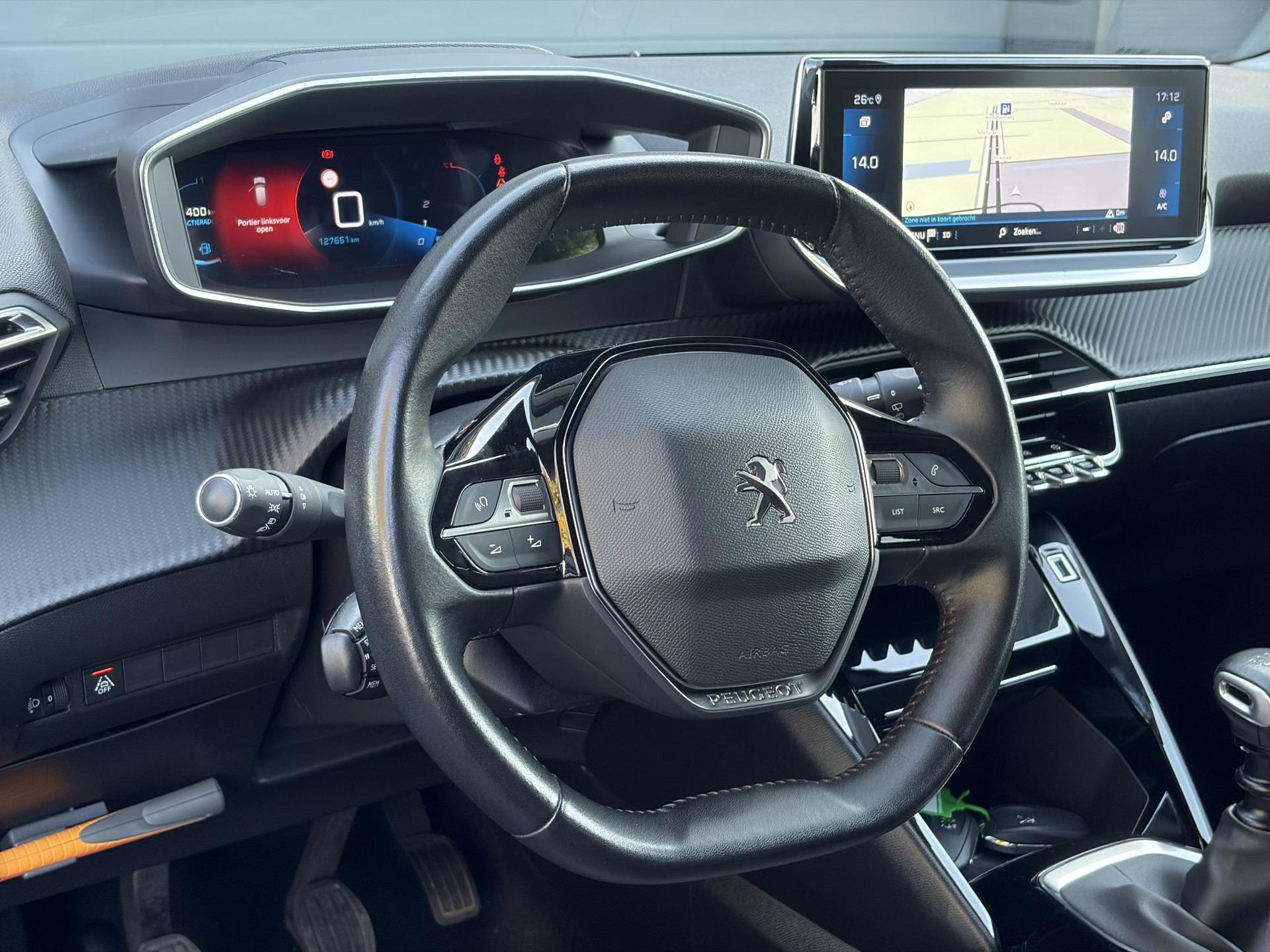 Peugeot 208 1.2 PureTech Allure ✓D-riem vv in 10-2025✓1e Eigenaar✓360° Camera✓Carplay✓Navi✓101pk✓LED✓Clima✓Cruise✓6 Bak✓Pdc✓Lm velgen✓Halfleder✓Recent beurt gehad✓N.A.P✓Apk tot 08-2028