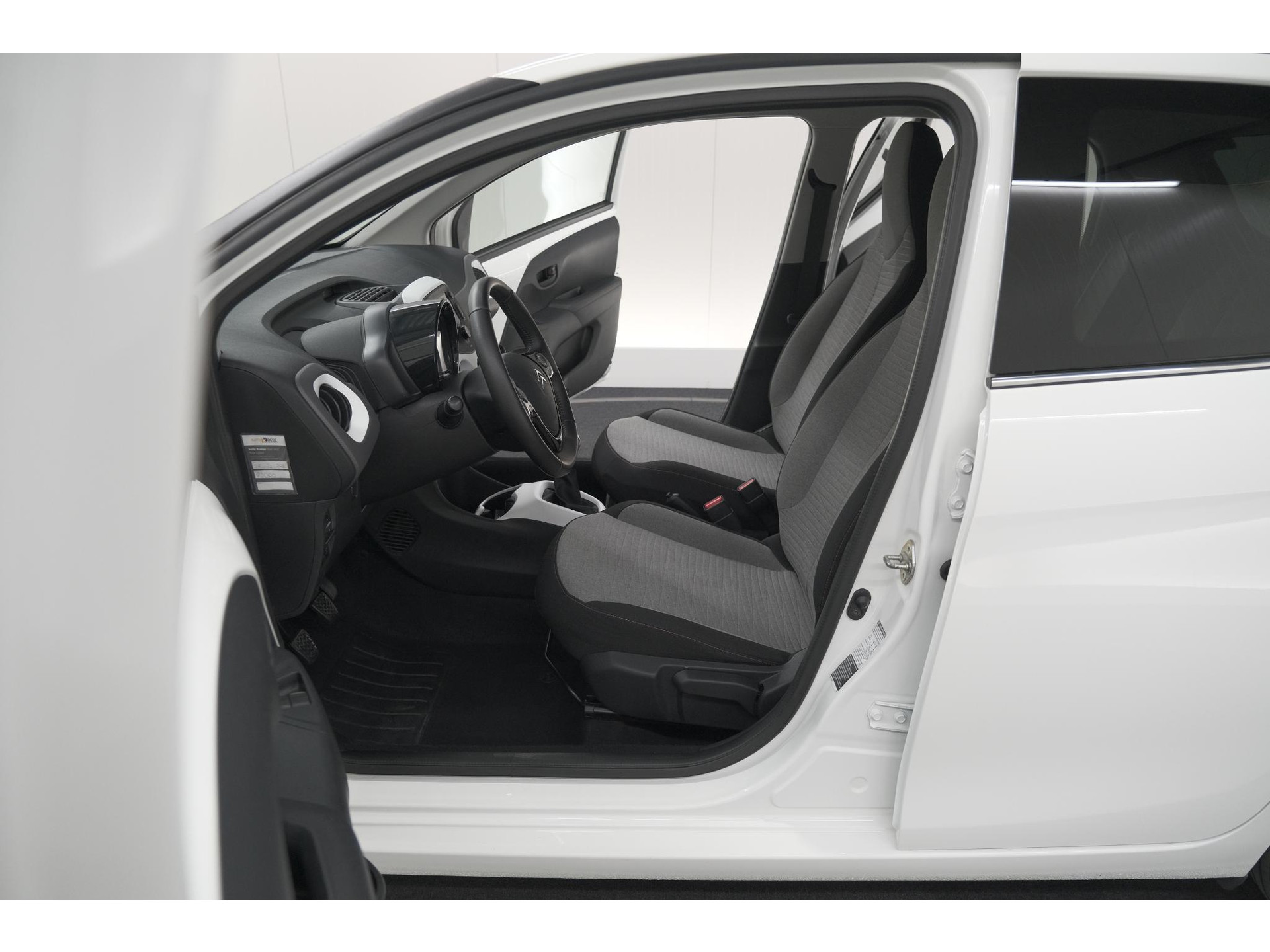 Citroen C1 1.0 VTi Feel | Bluetooth | Airco | Privacy Glas | 5 Deurs