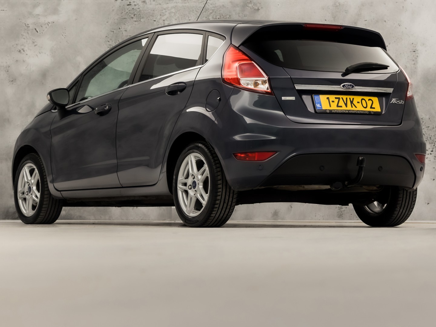 Ford Fiesta 1.0 EcoBoost Titanium Sport 101Pk (NAVIGATIE, 1e EIGENAAR, CLIMATE, STOELVERWARMING, SPORTSTOELEN, GETINT GLAS, CRUISE, PARKEERSENSOREN, TREKHAAK, LM VELGEN, NIEUWSTAAT)
