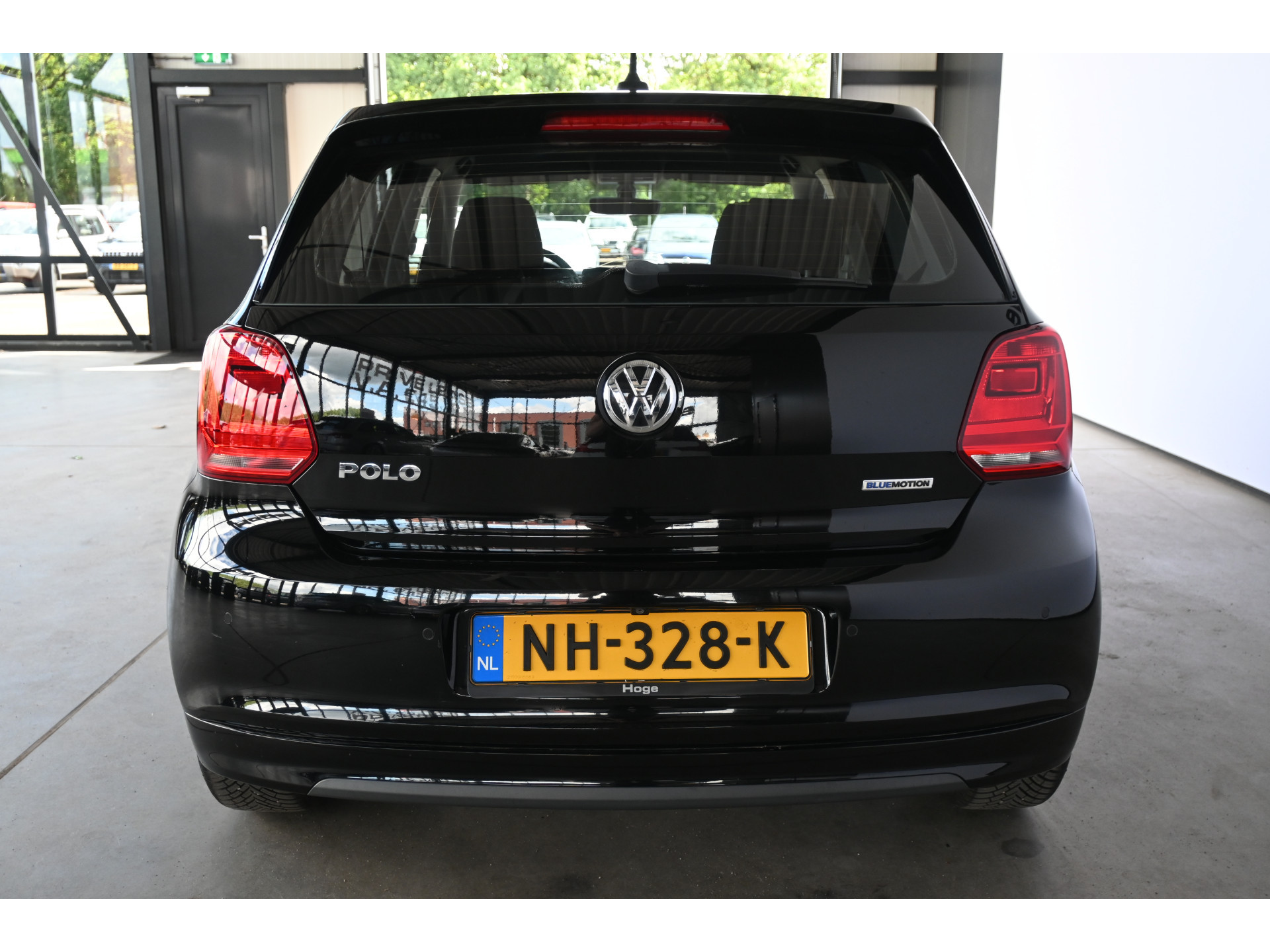Volkswagen Polo 1.0 BlueMotion Edition Clima Navigatie Cruise Control Goed Onderhouden! Inruil Mogelijk!