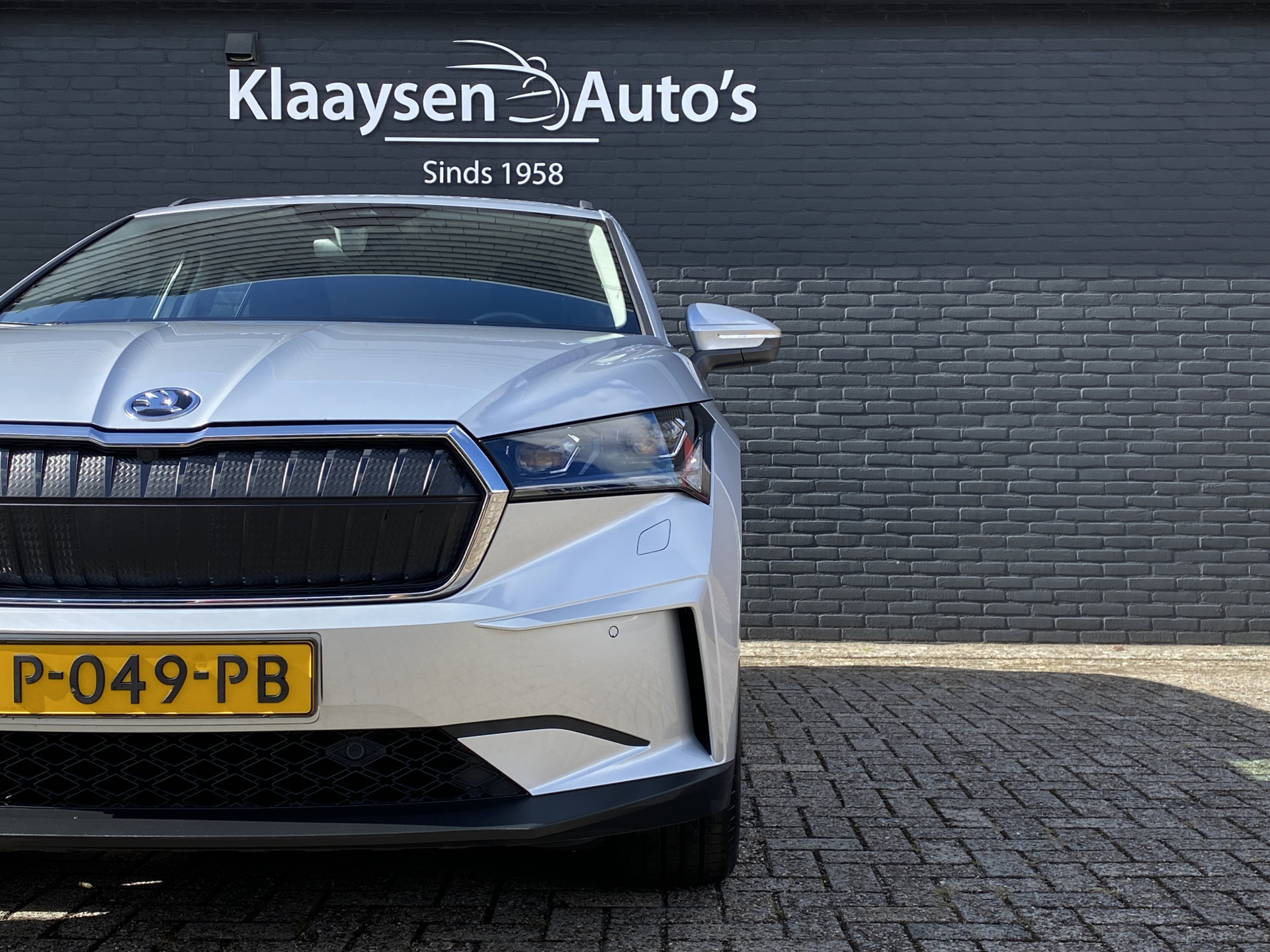 ŠKODA Enyaq iV 60 | 1e eigenaar | dealer onderhouden | navigatie | camera | sfeerverlichting | apple carplay | SOH 92%