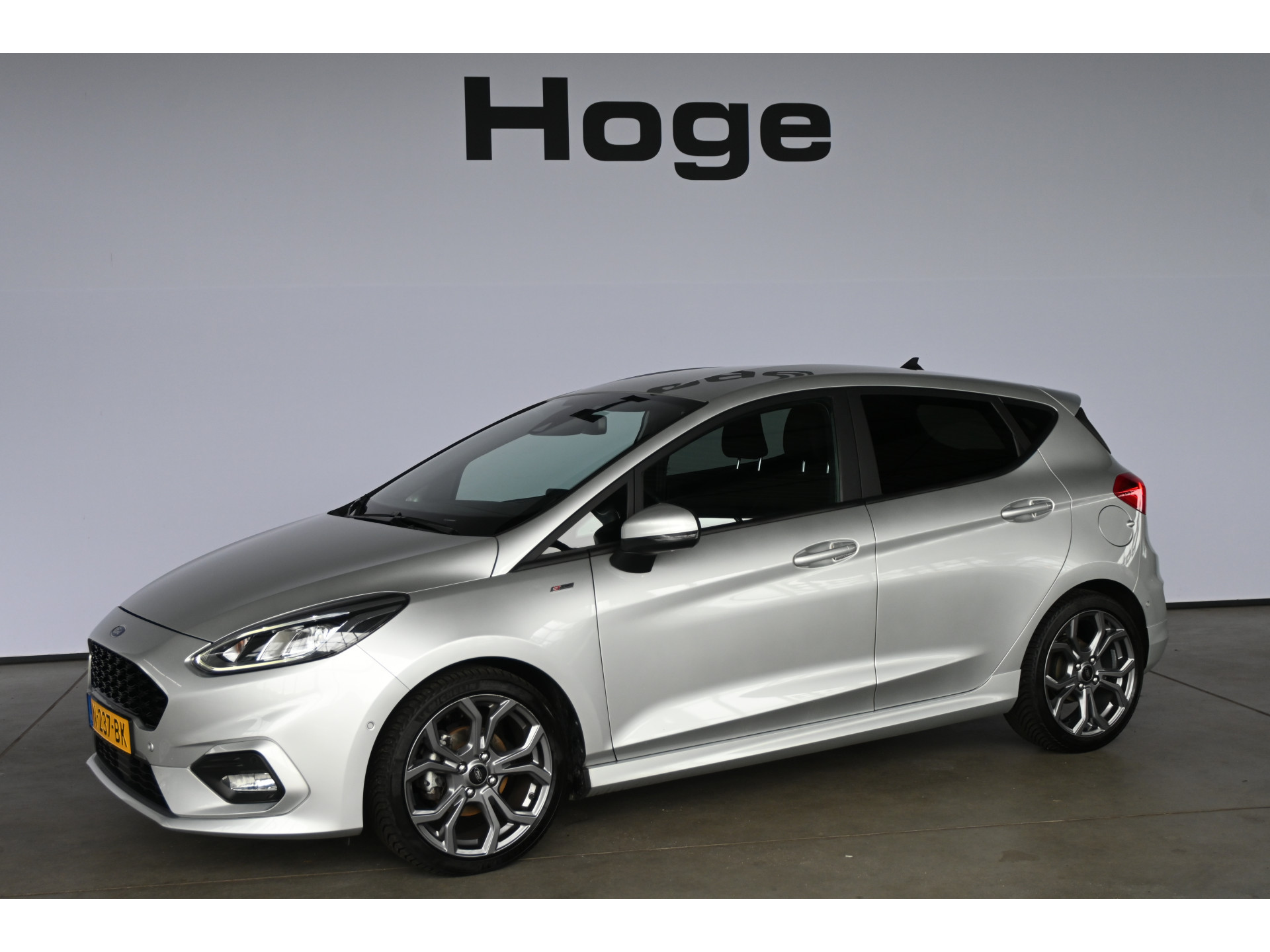 Ford Fiesta 1.0 EcoBoost Hybrid ST-Line Adaptieve Cruise Clima Camera Lane Assist Led Inruil Mogelijk!
