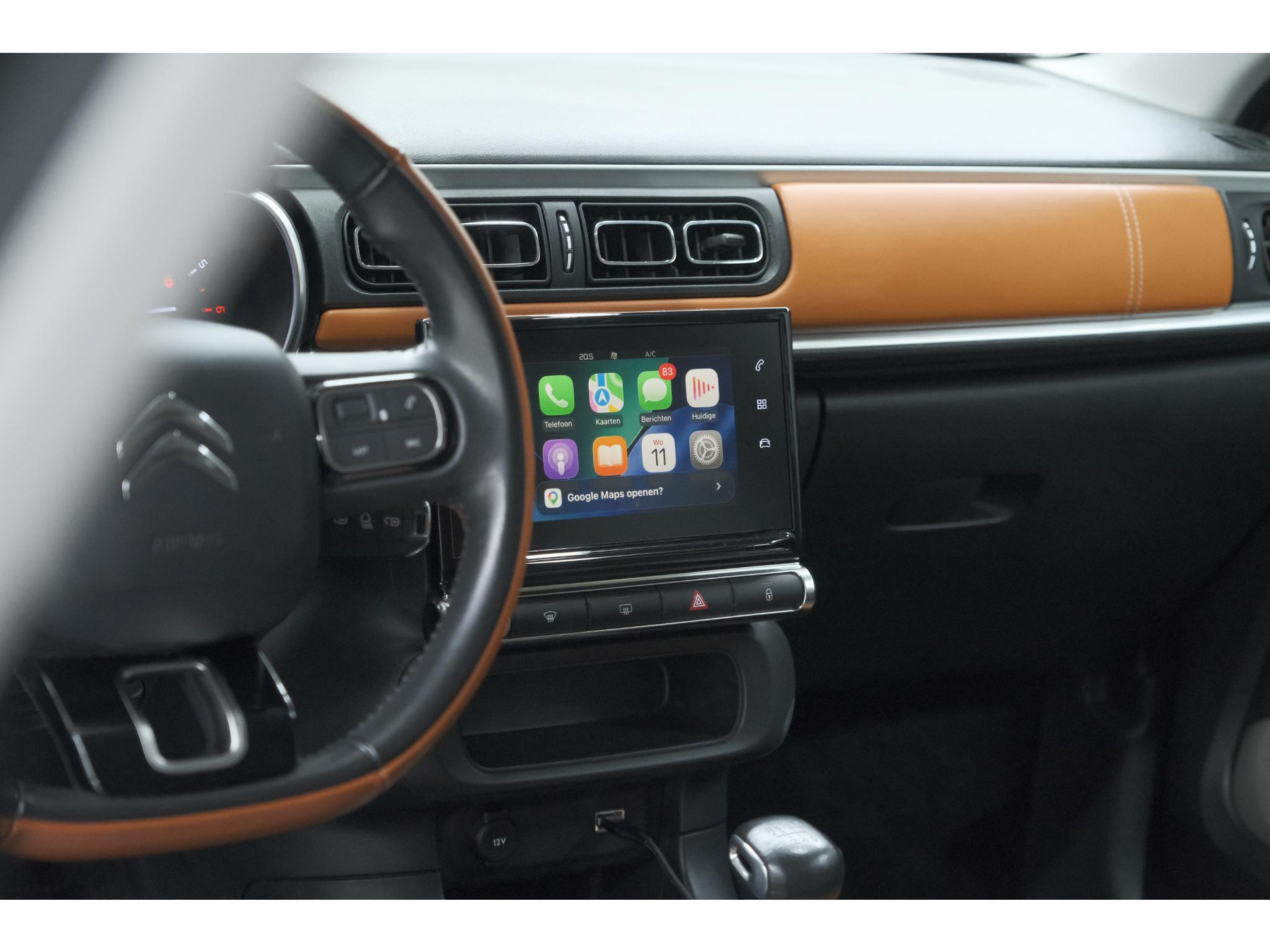 Citroen C3 PureTech 110 S&S Shine | Trekhaak | Parkeersensoren | Navigatie | Apple Carplay