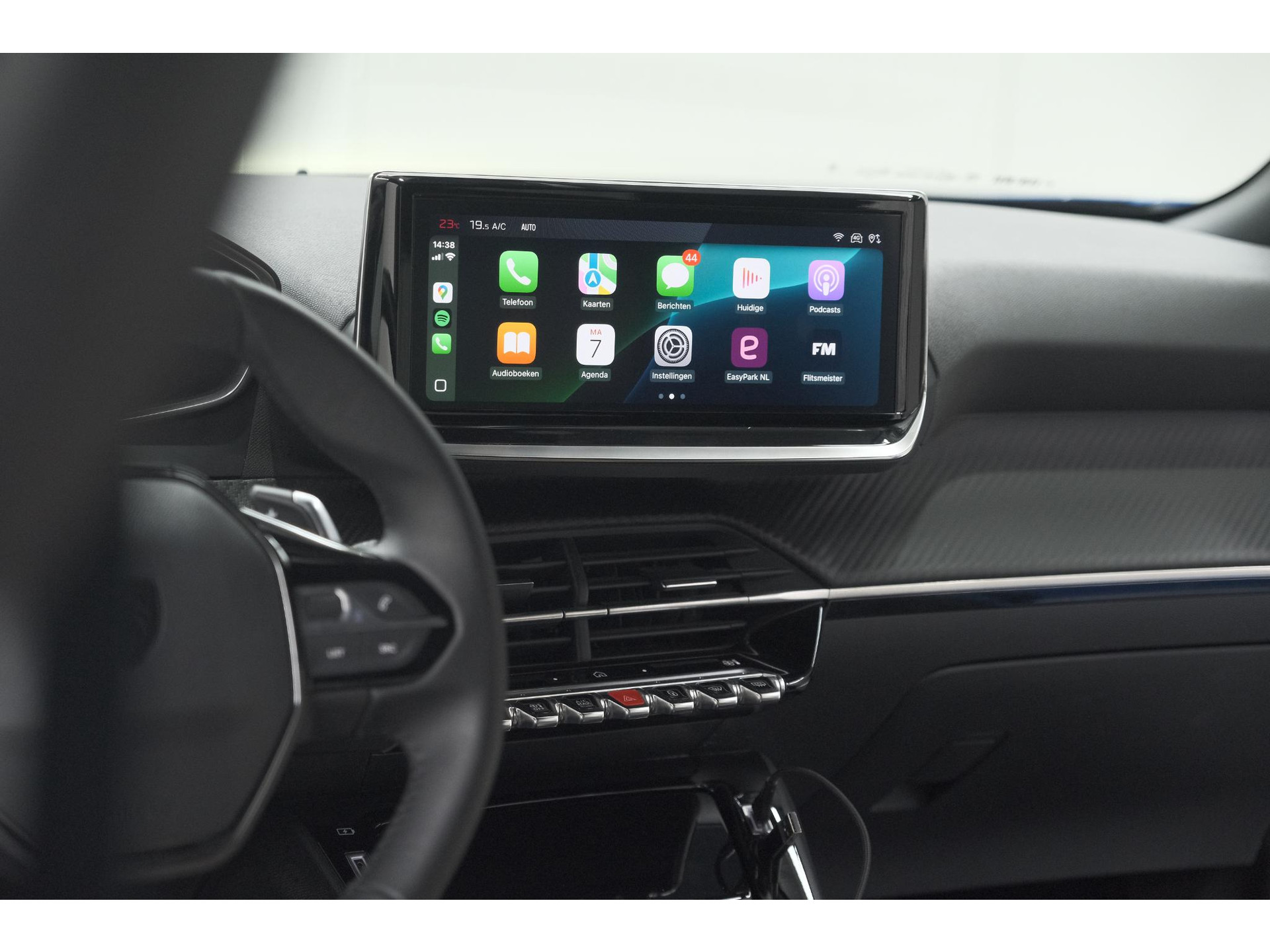 Peugeot 2008 PureTech 130 EAT8 Blue Lease Allure | Camera | Navigatie | Parkeersensoren | Apple Carplay