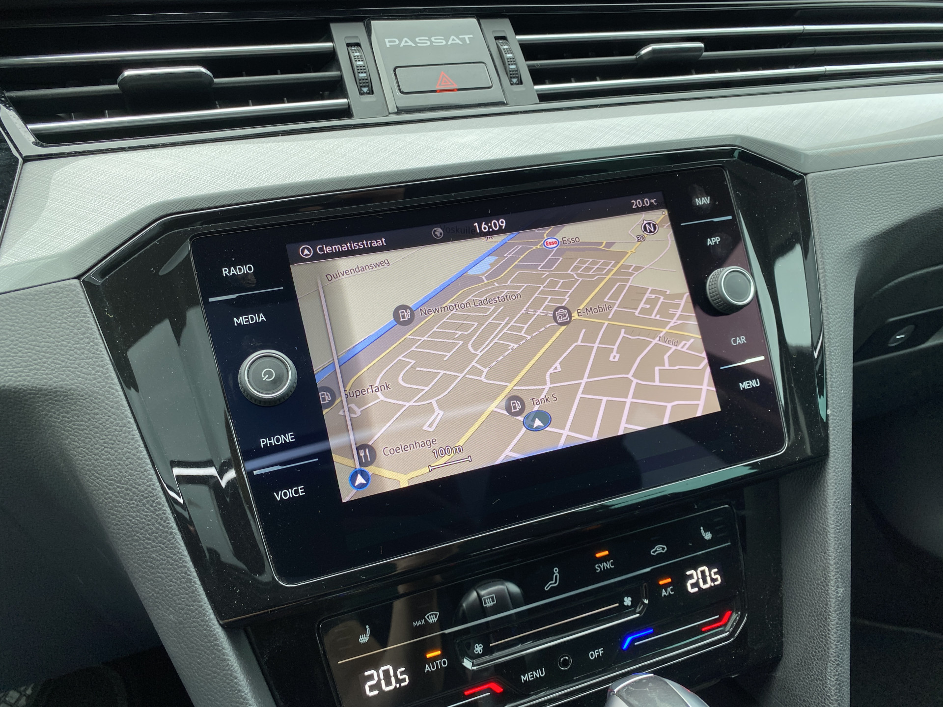 Volkswagen Passat Variant 1.4 TSI PHEV GTE Business | 1e eigenaar | navigatie | trekhaak | panoramadak | virtual cockpit | camera | BTW