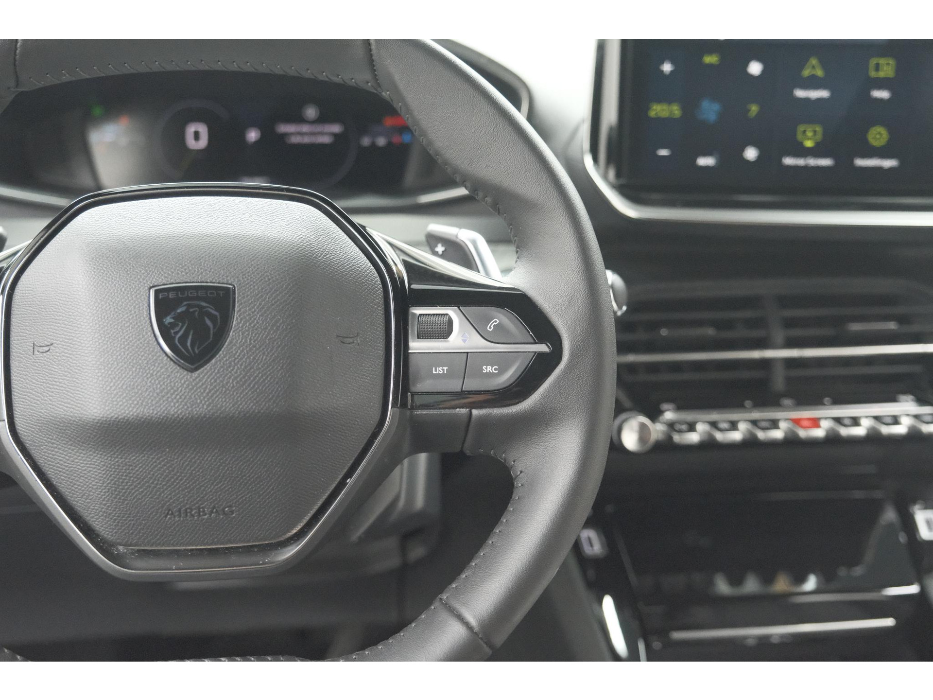 Peugeot 2008 Hybrid 136 e-DSC6 Allure | 360 Camera | Adaptieve Cruise Control | Dodehoekdetectie | Navigatie