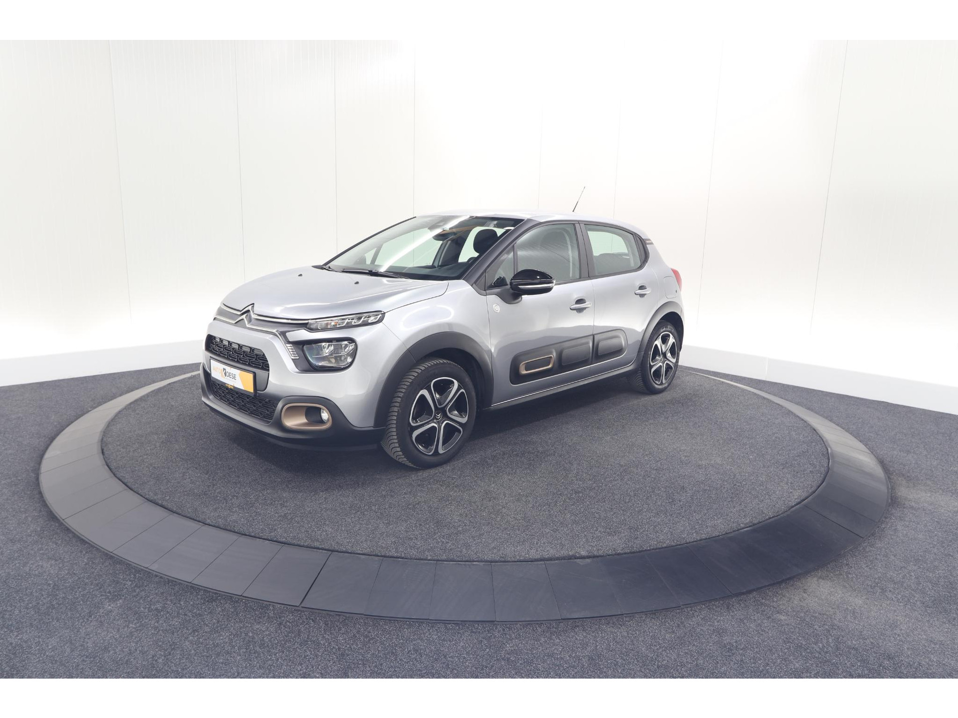 Citroen C3 PureTech 82 C-Series | Trekhaak | Stoelverwarming | Camera | Apple CarPlay