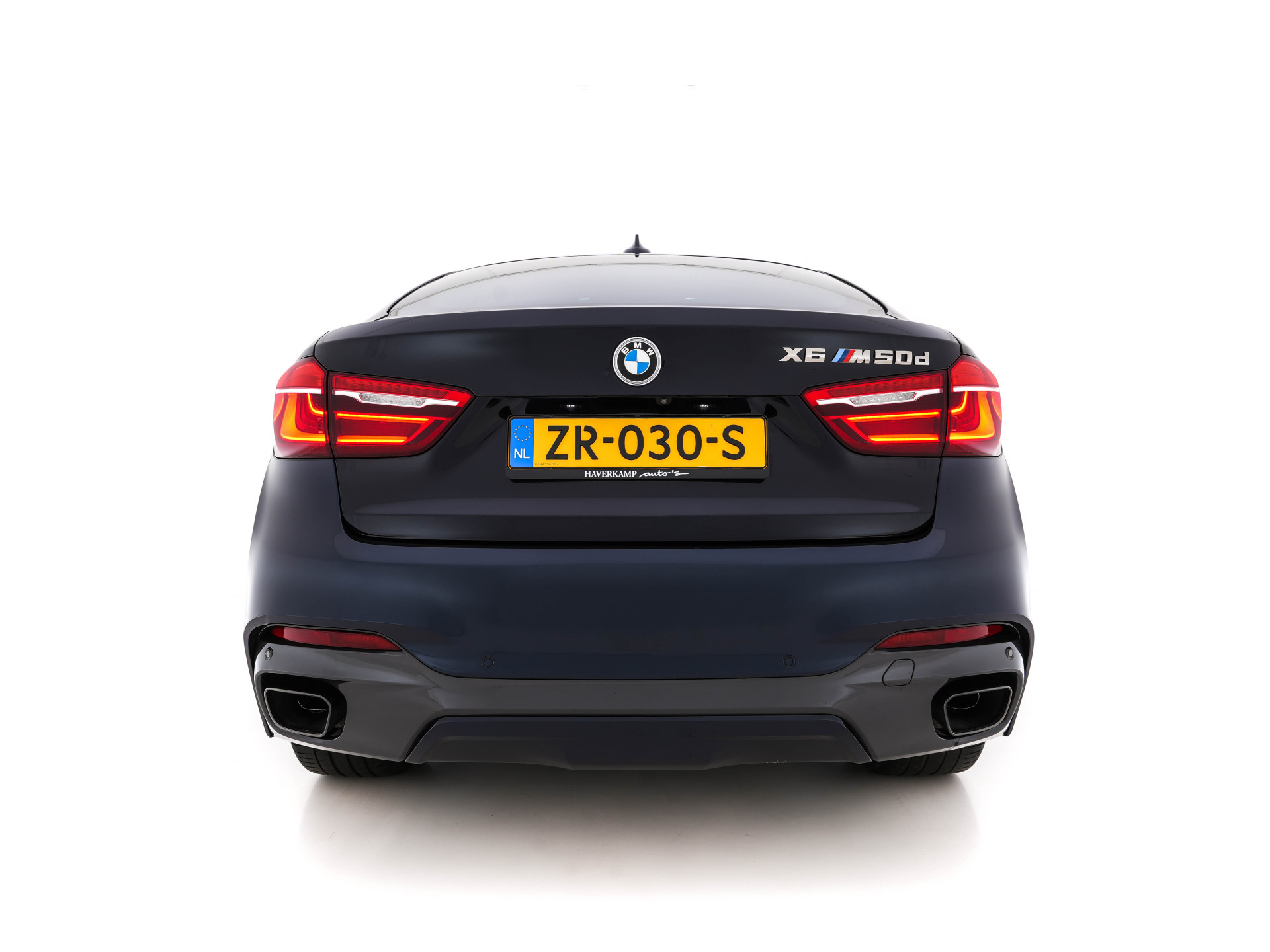 BMW X6 M50d M-Sport-Pack Innovation-Pack Aut. *PANO | LUXURY-LEATHER | FULL-LED | HARMAN/KARDON-SURROUND | MEMORY-PACK | TOPVIEW | HEAD-UP | NAVI-FULLMAP | SHIFT-PADDLES | CRUISE | HEATED-SPORTSEATS | 20''ALU*