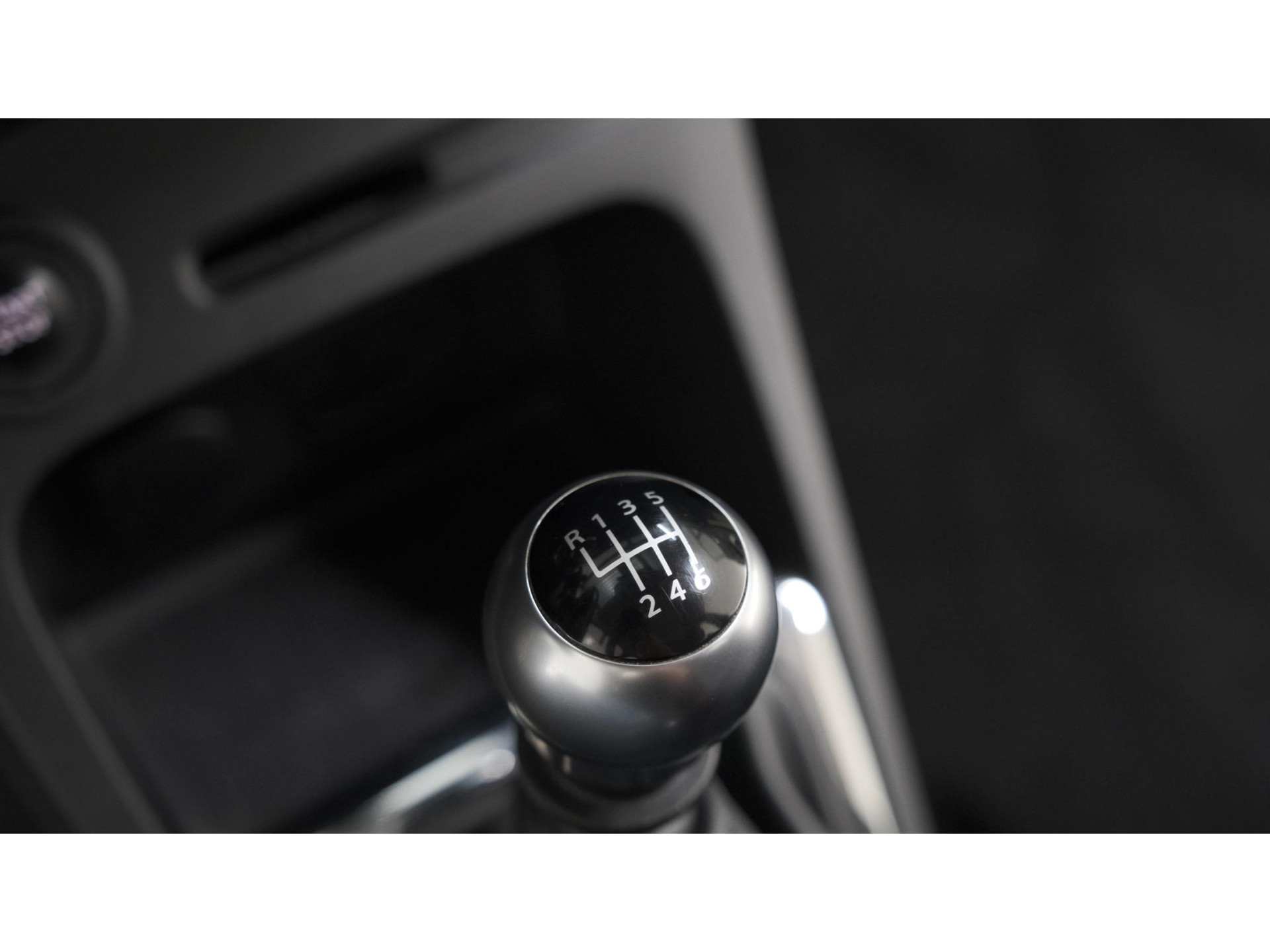 Renault Captur TCe 120 Dynamique | Trekhaak | Camera | R-Link Navigatie | Parkeersensoren