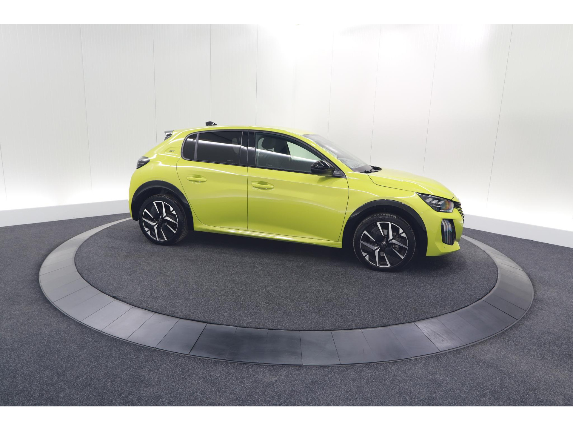 Peugeot 208 PureTech 100 GT | Camera | Apple Carplay | Parkeersensoren