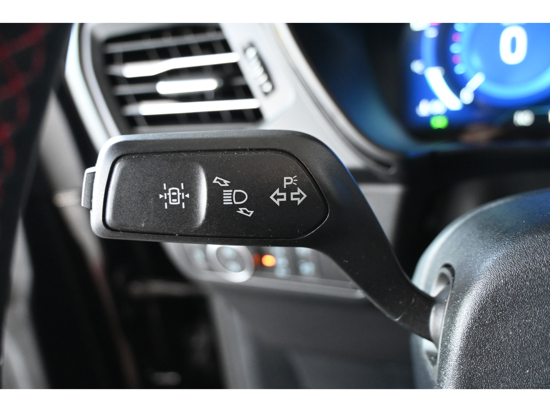 Ford Kuga 2.5 PHEV Vignale Automaat Navigatie Stoelverwarming Head Up! LED Camera Rijklaarprijs! Inruil Mogelijk!
